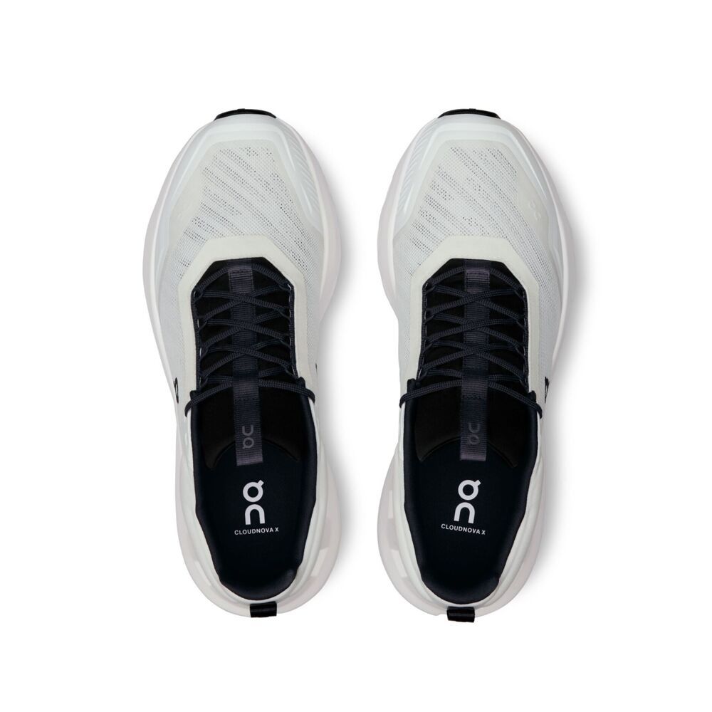 On Running Lace-up Low-cut Sneakers In White