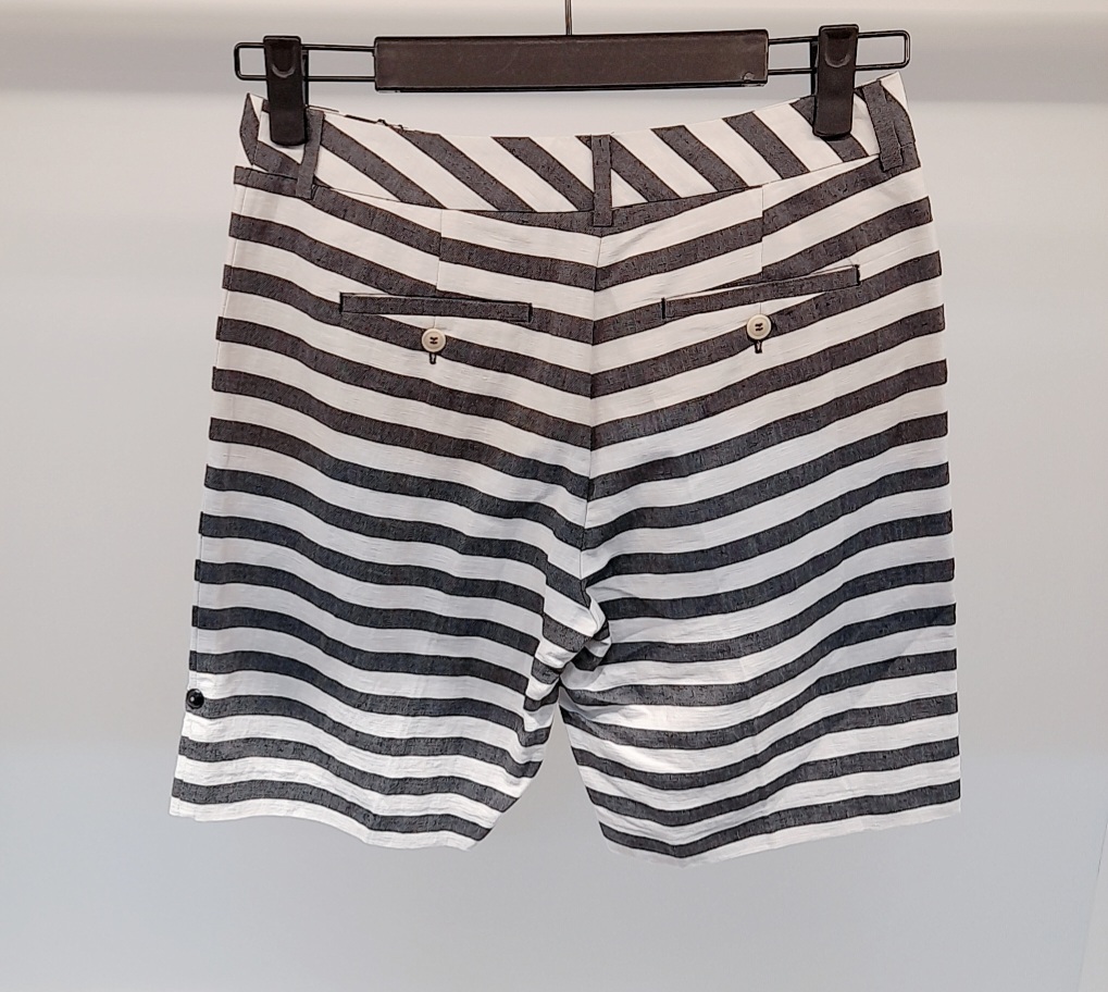 Weekend Max Mara Striped Shorts In Nude