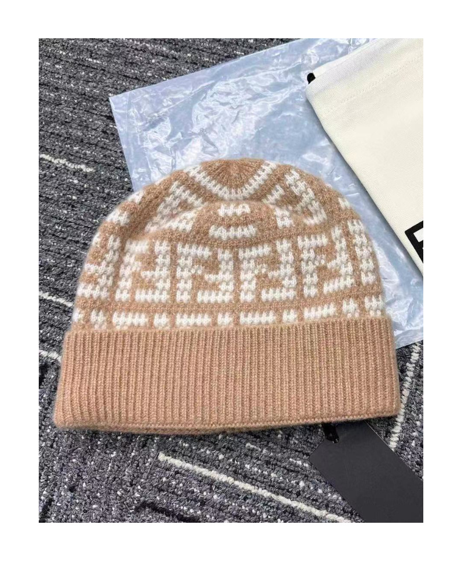 Fendi Logo Hat In Nude
