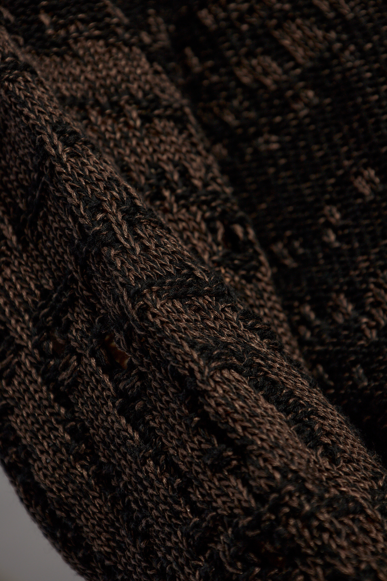 Roa Long Sleeve Sweater In Black
