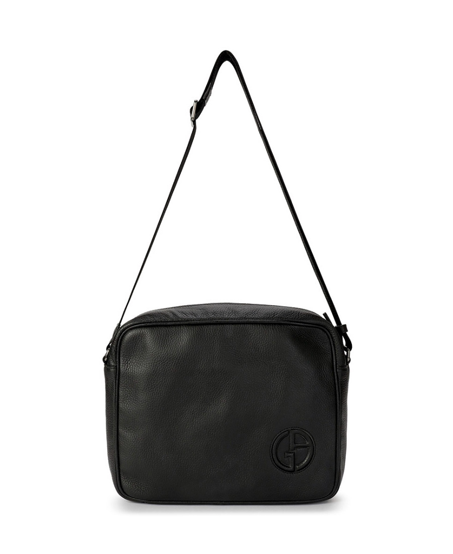 Giorgio Armani Logo Shoulder Bag In Black