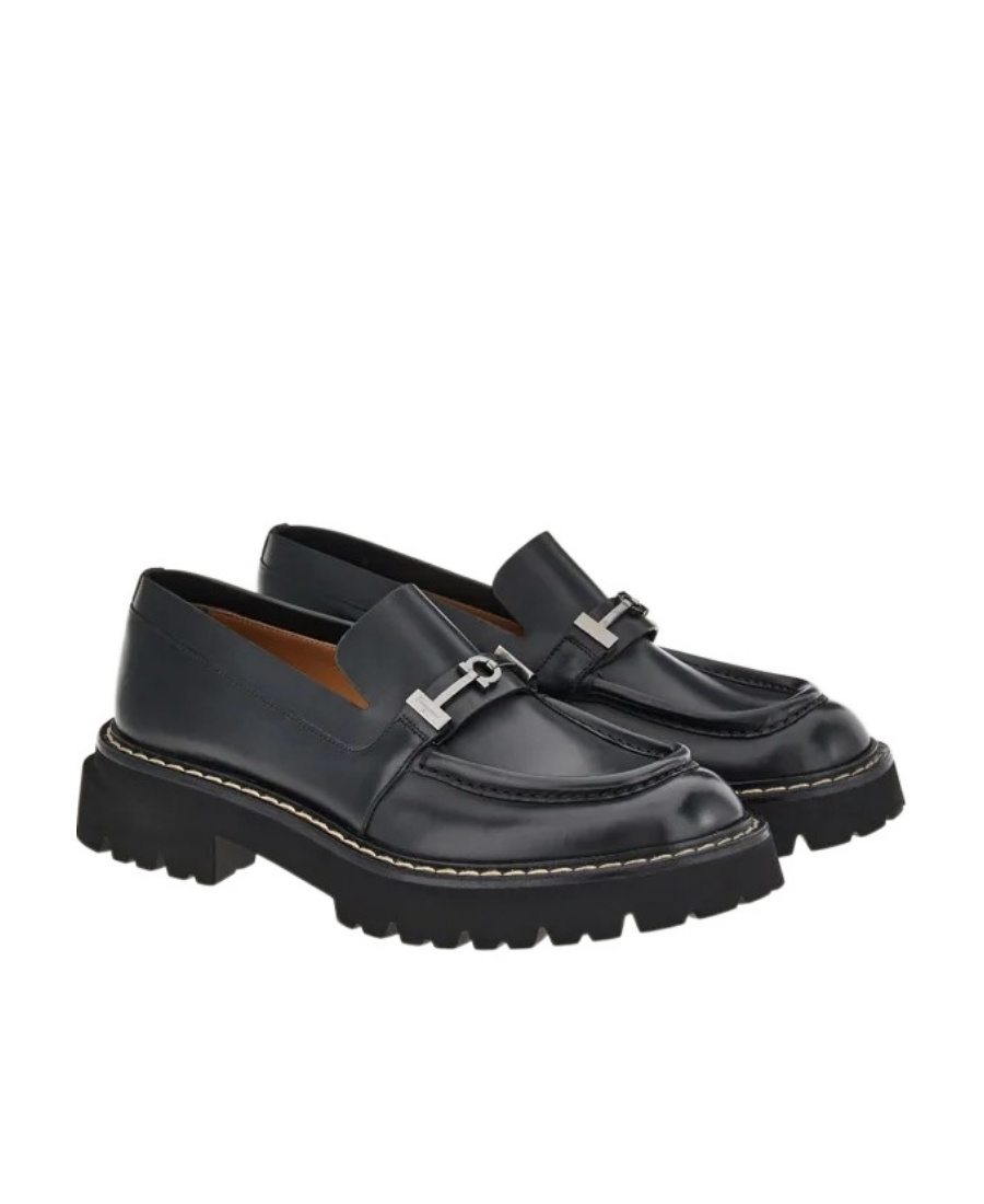 Ferragamo Gancini Chunky Leather Loafers In Black