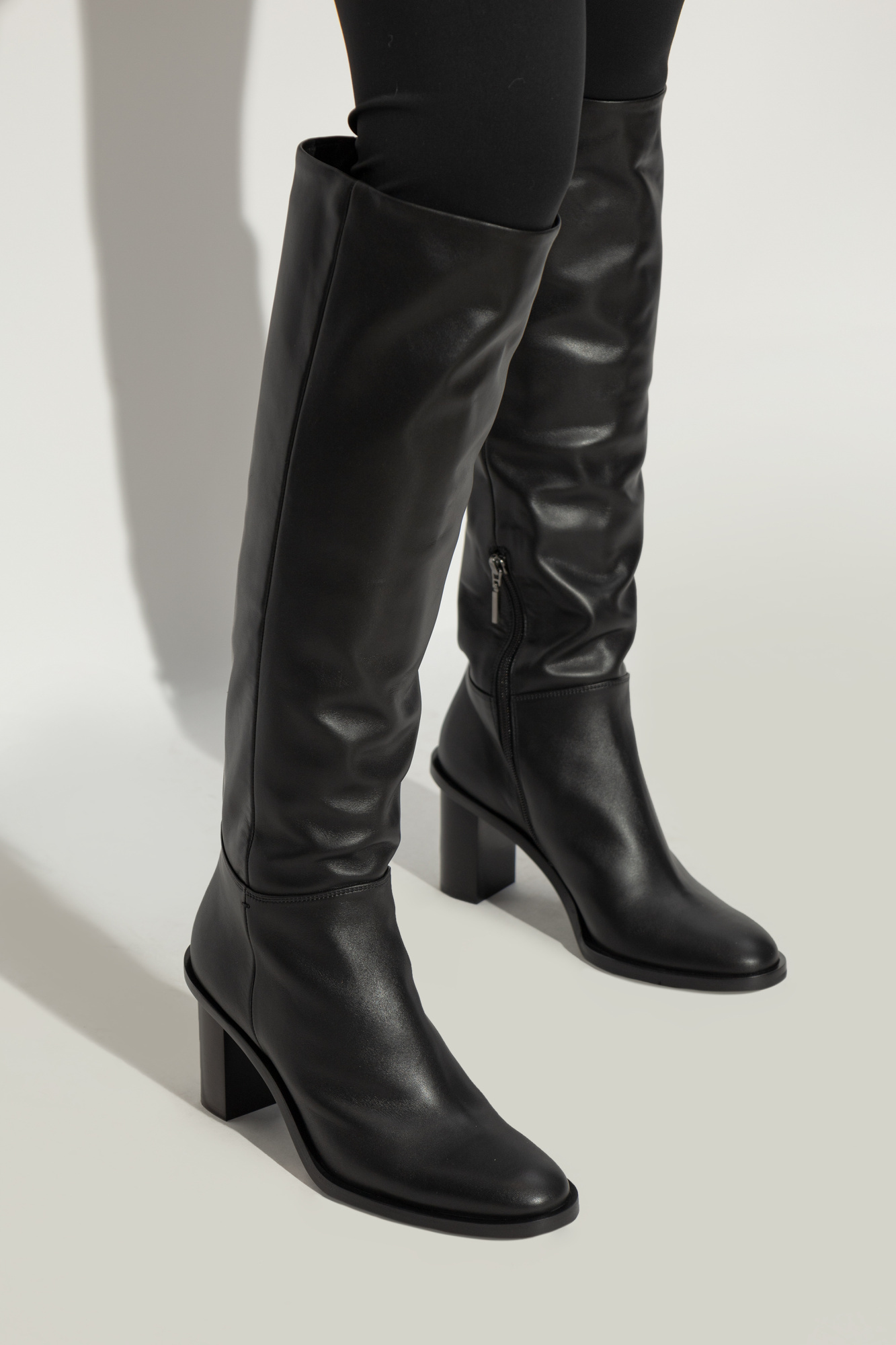 Max Mara Round-head Boots In Black