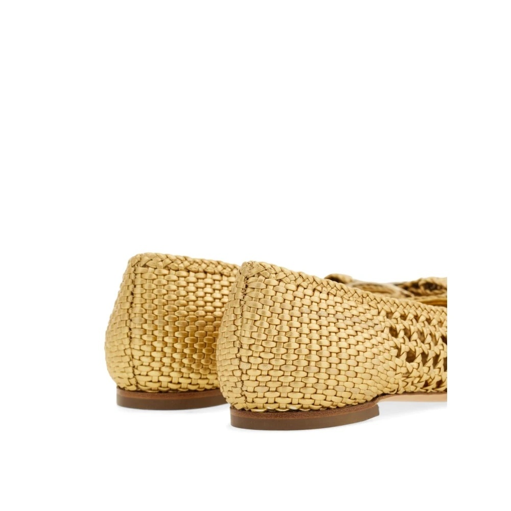 Ferragamo Ballet Flat With New Vara Plate In Nude