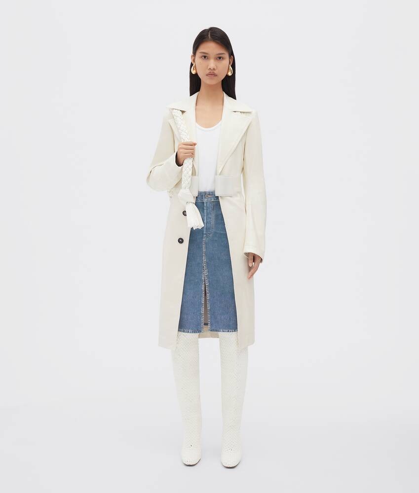 Bottega Veneta Shiny Leather Coat In White