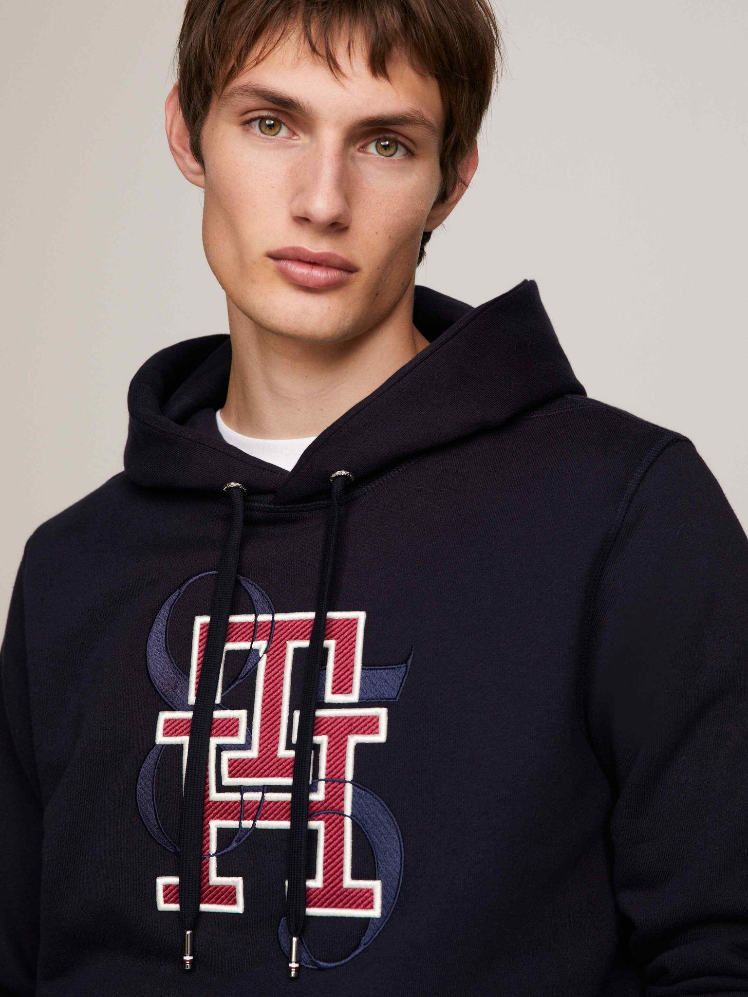 Tommy Hilfiger Long-sleeved Sweater In Black