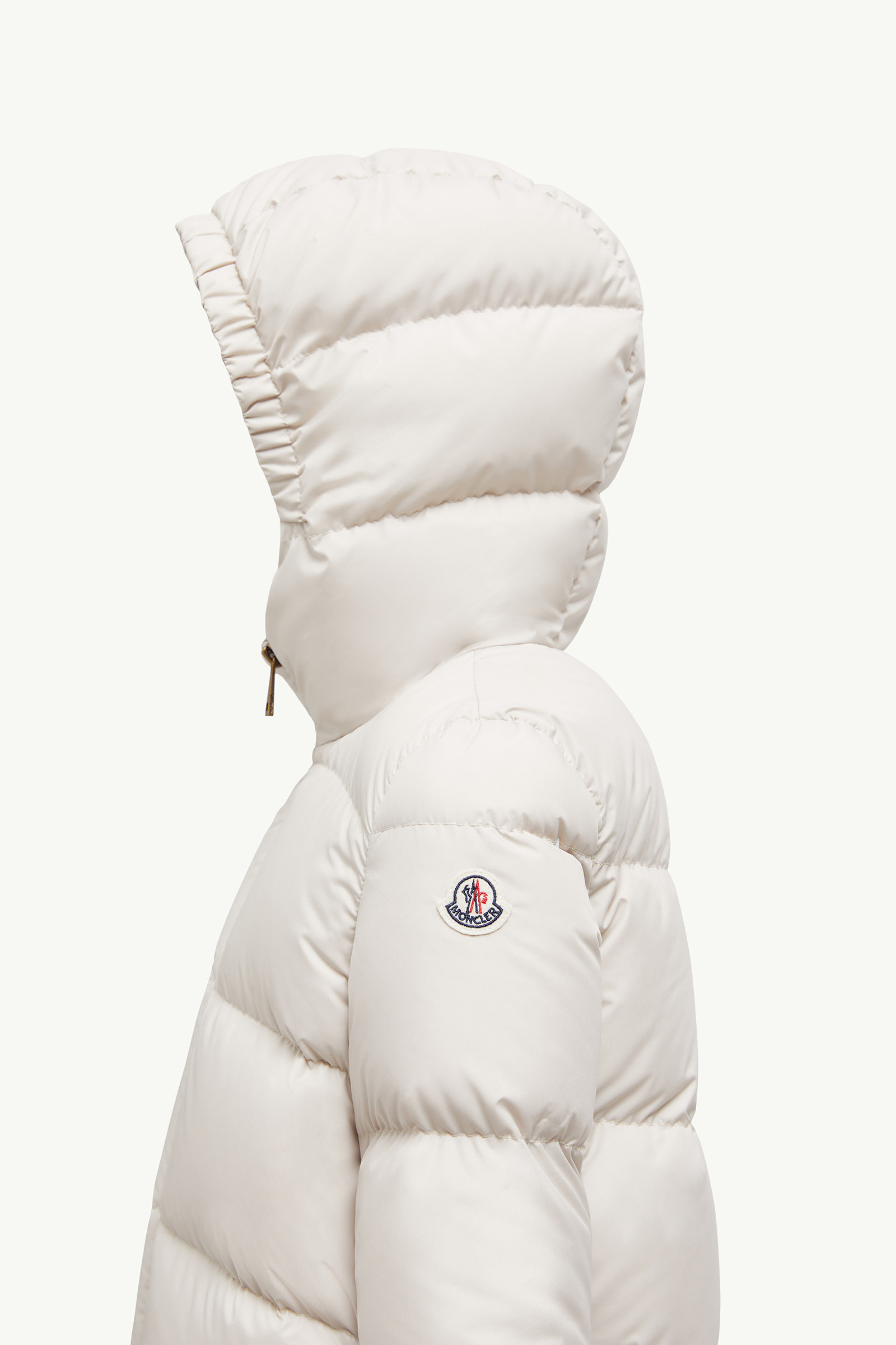 Moncler Taidu Hooded Down Jacket In White