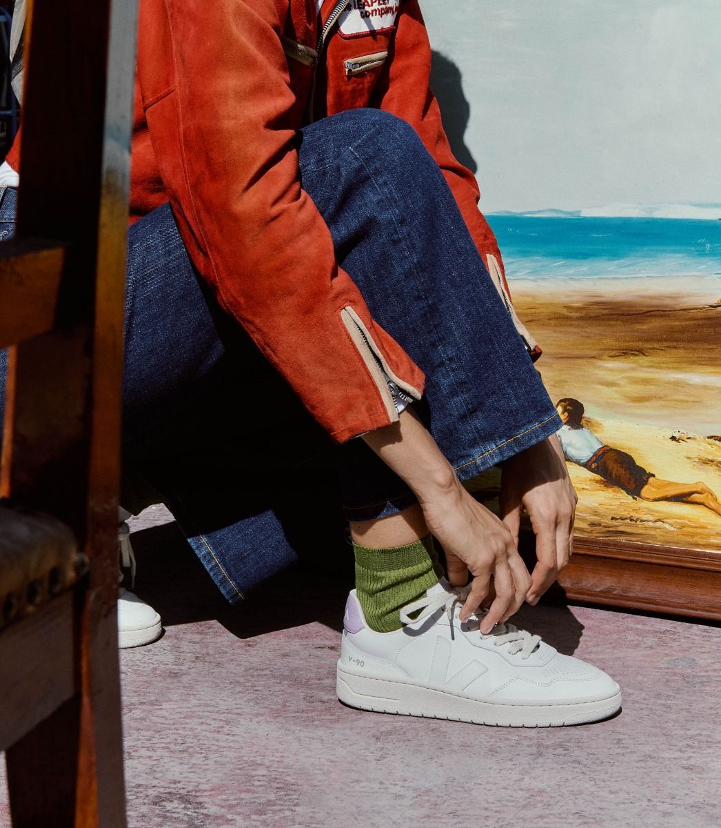 Veja V-90 Low-cut Casual Shoes In White