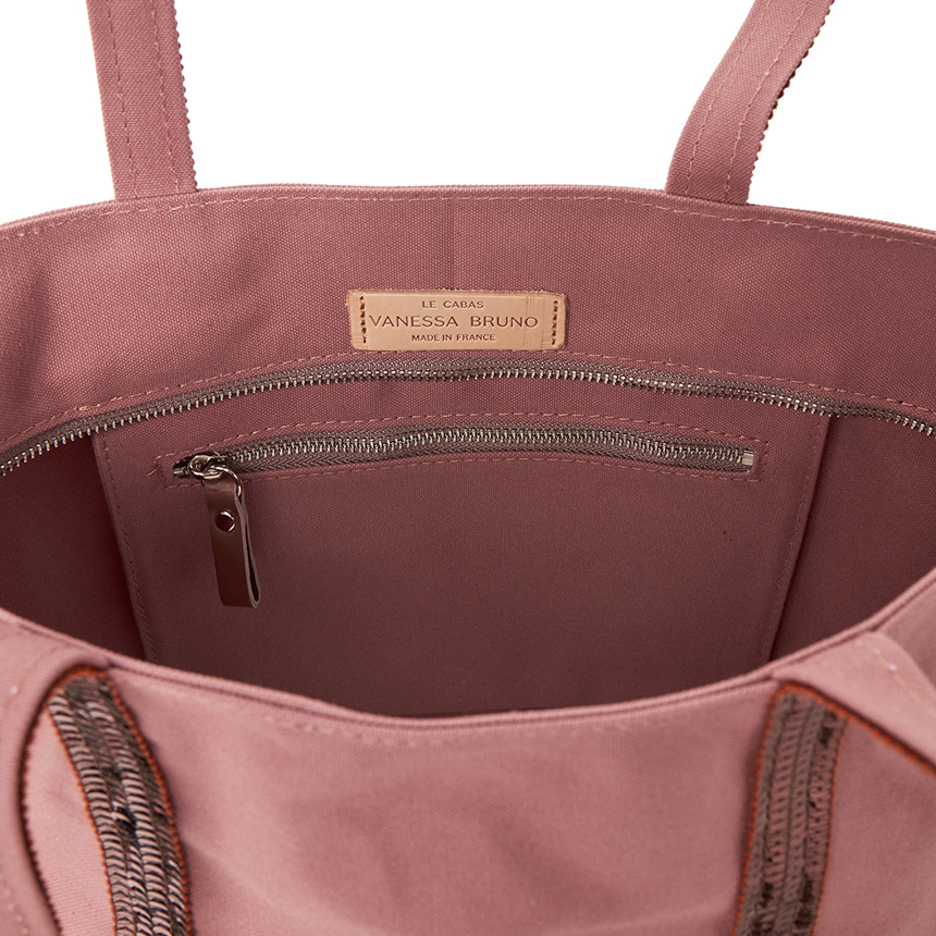 Vanessa Bruno Logo Shoulder Bag In Pink