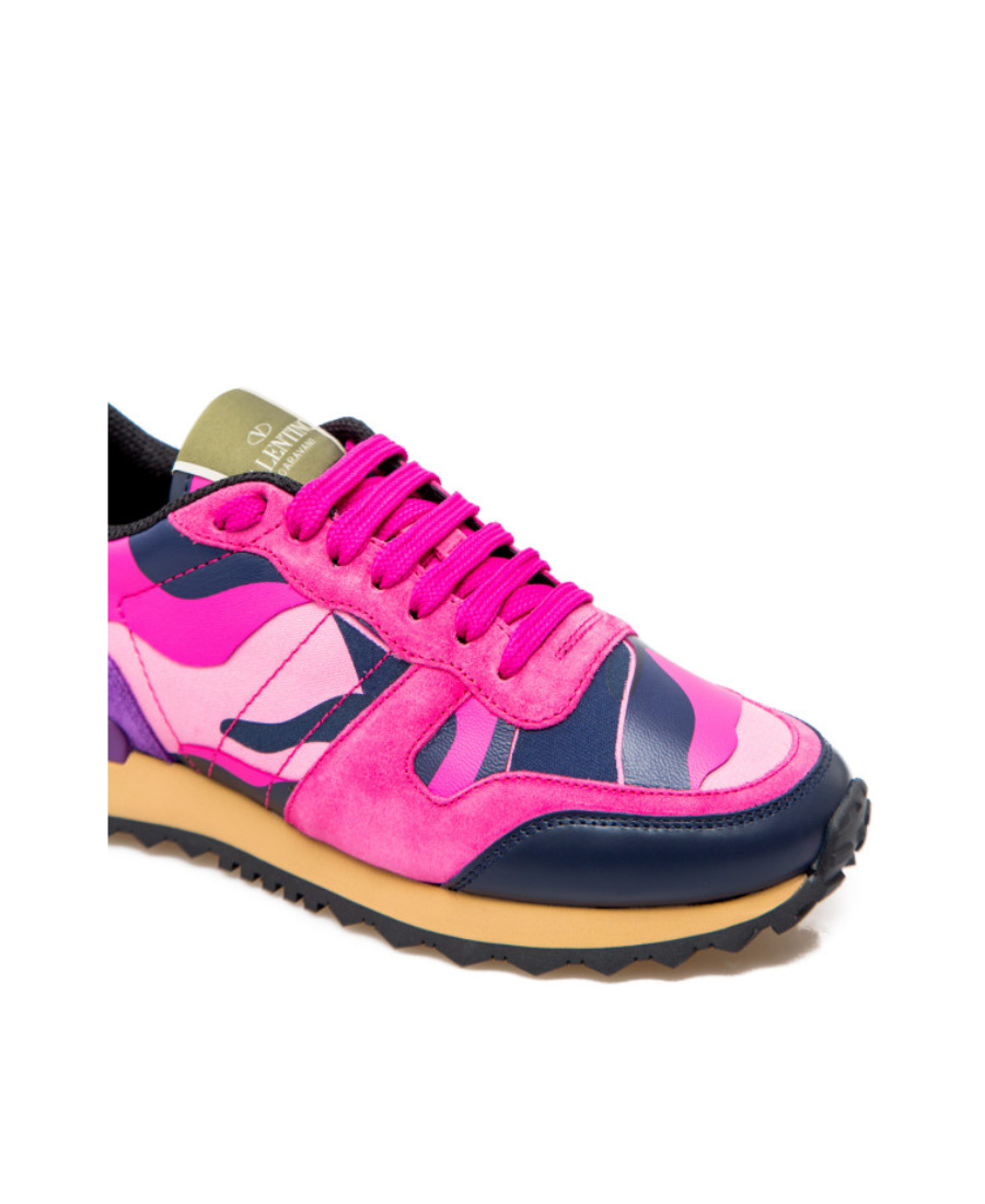 Valentino Rockrunner Leisure Sports Shoes In Pink