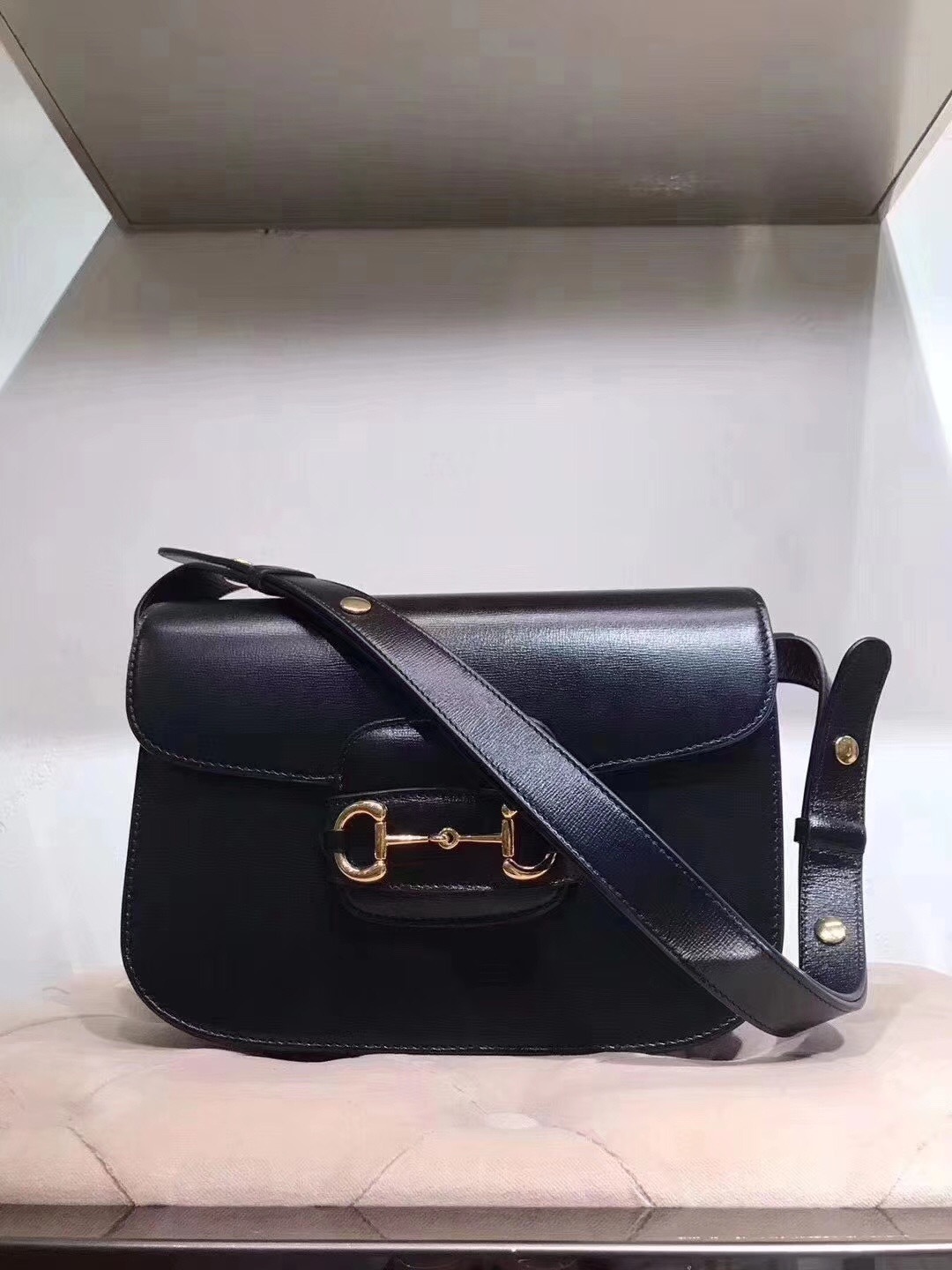 Gucci Horsebit 1955 Shoulder Bag In Black
