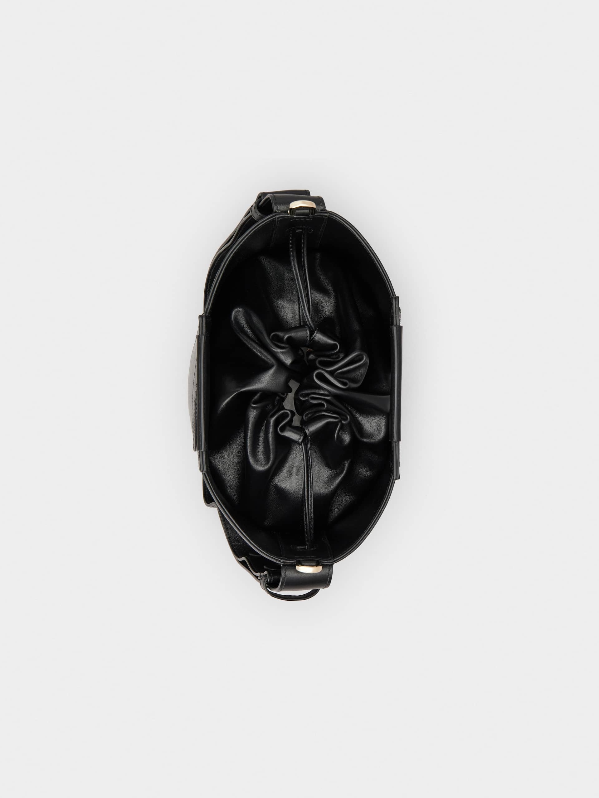 Roger Vivier Rv Medium Bucket Bag In Black