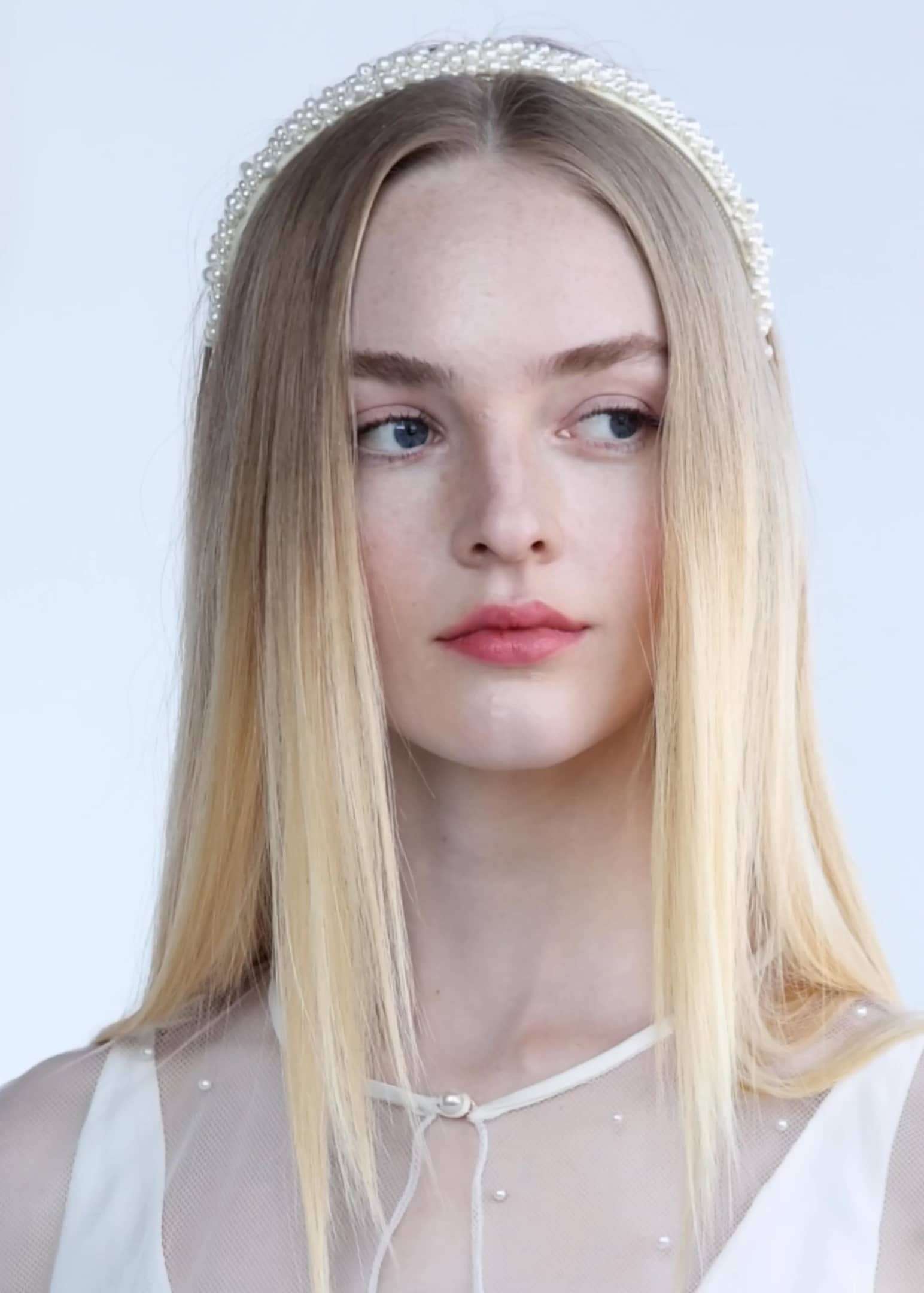 Jennifer Behr Bria Headband In Pearl