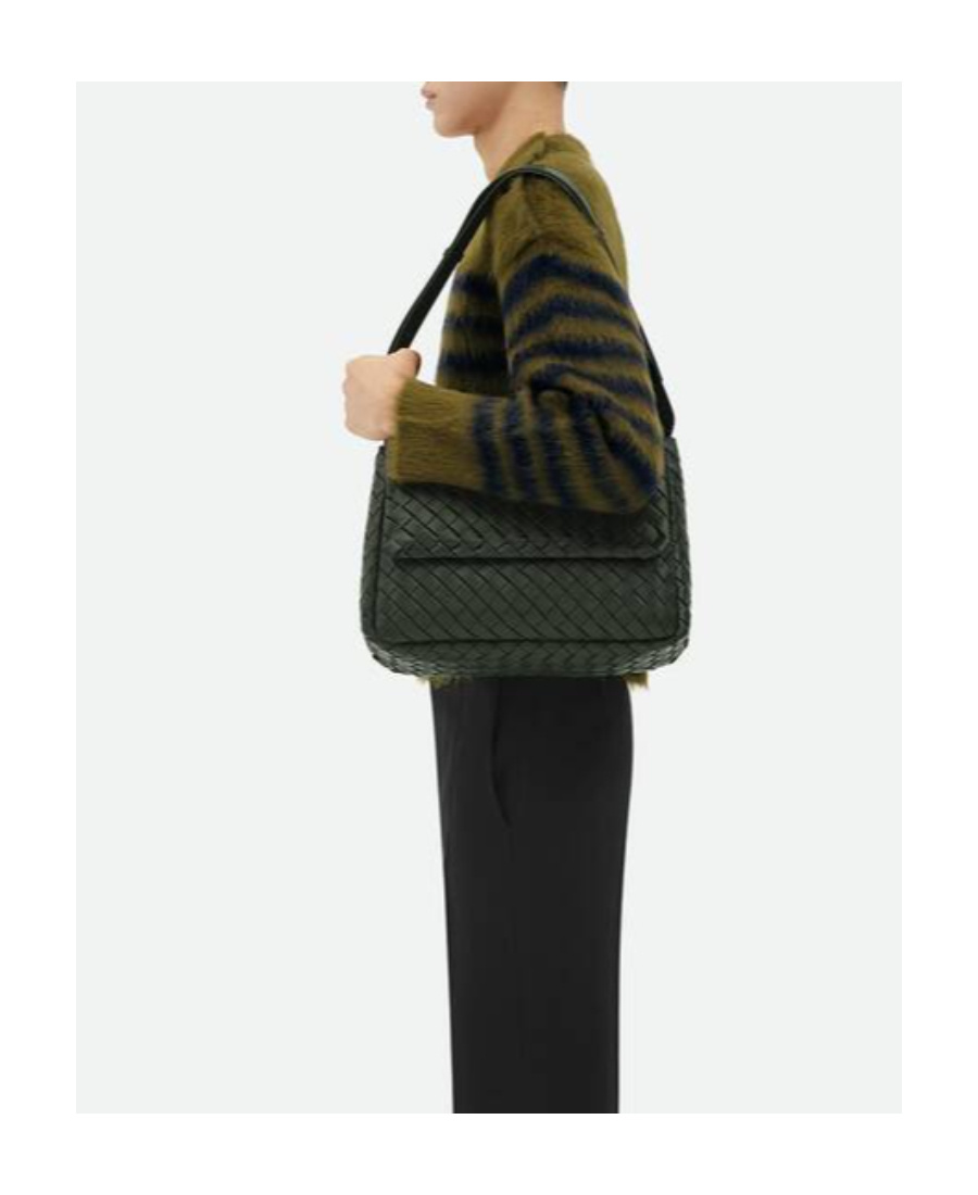 Bottega Veneta Large Cobble Messenger Bag In Black