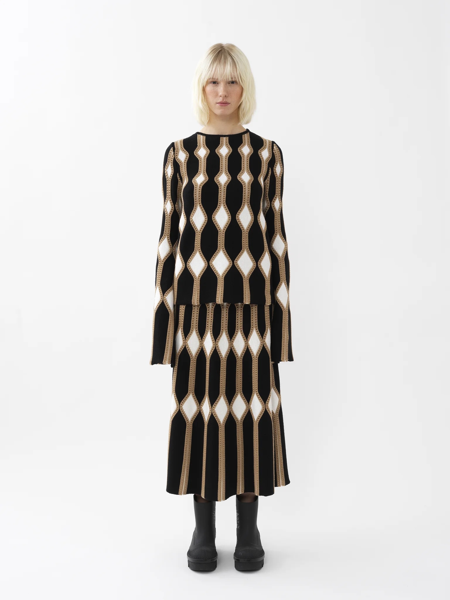 Chloé Embroidered Wool Blend Cardigan In Black