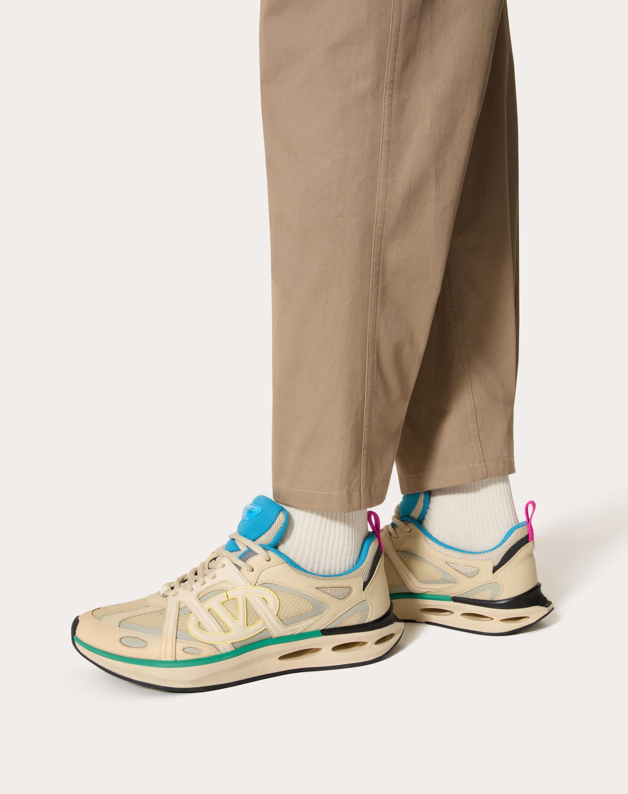 Valentino Garavani Multicolor Leather And Fabric Vlogo Easyjog Sneakers In Nude