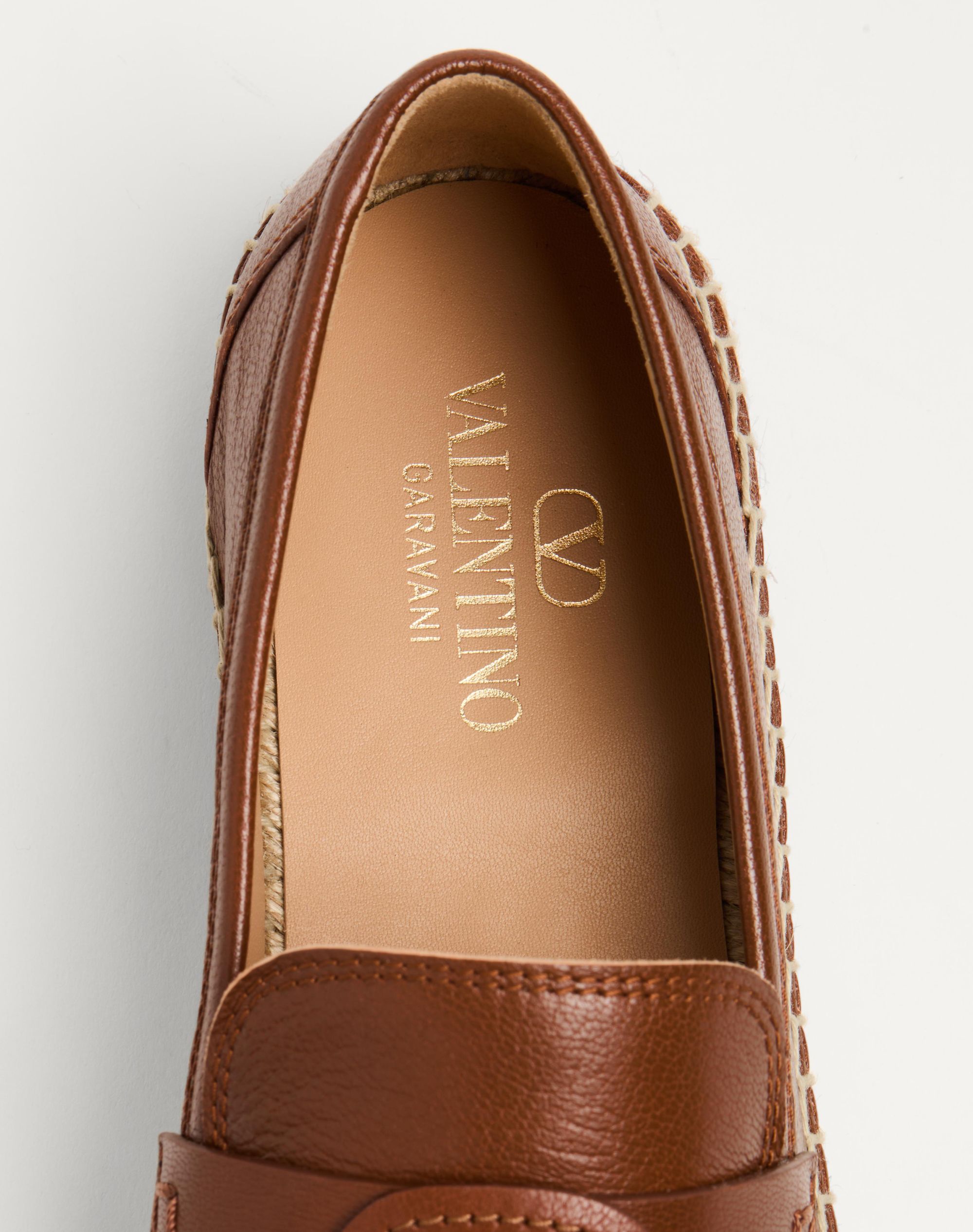 Valentino Garavani Caramel Leather Vlogo Espadrilles In Brown