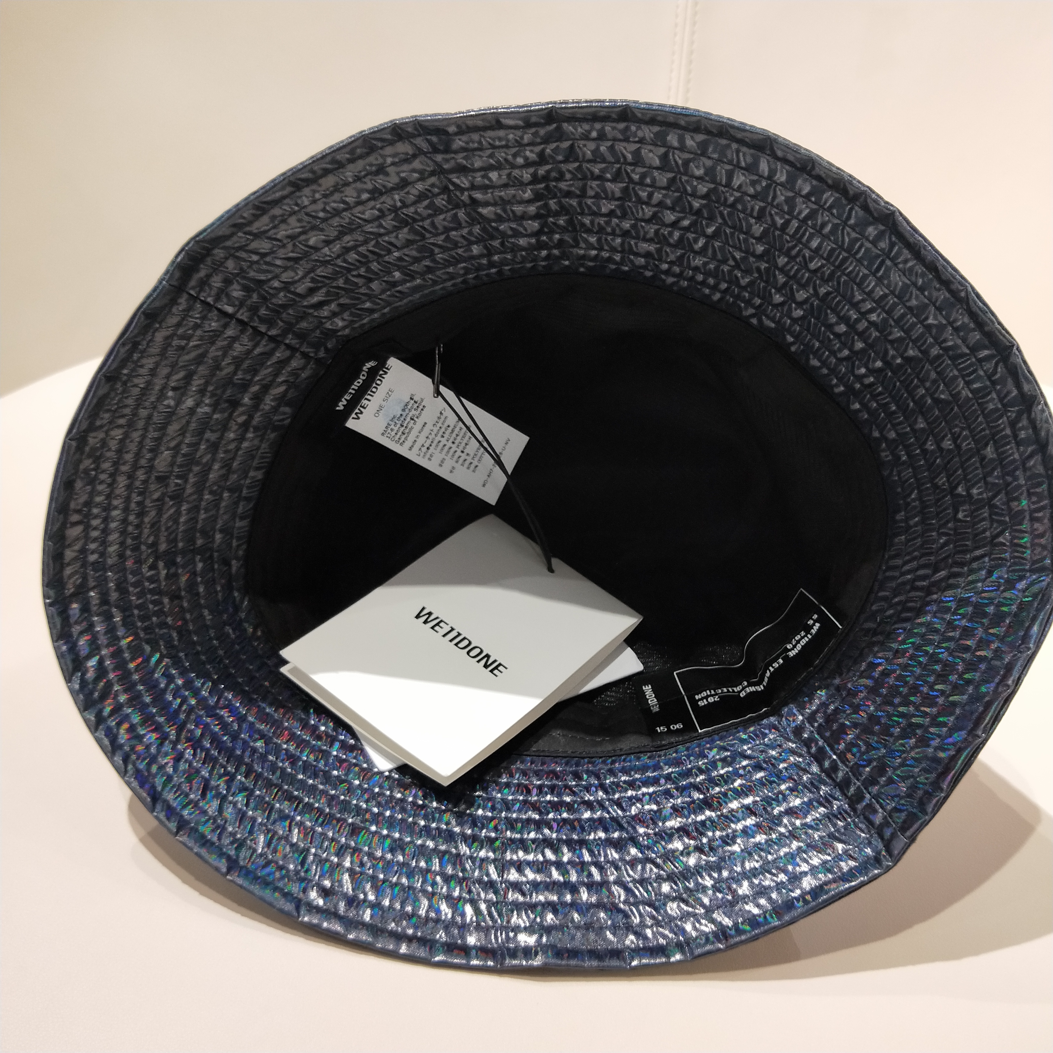 We11 Done Navy Blue Round-rimmed Fisherman's Hat In Black