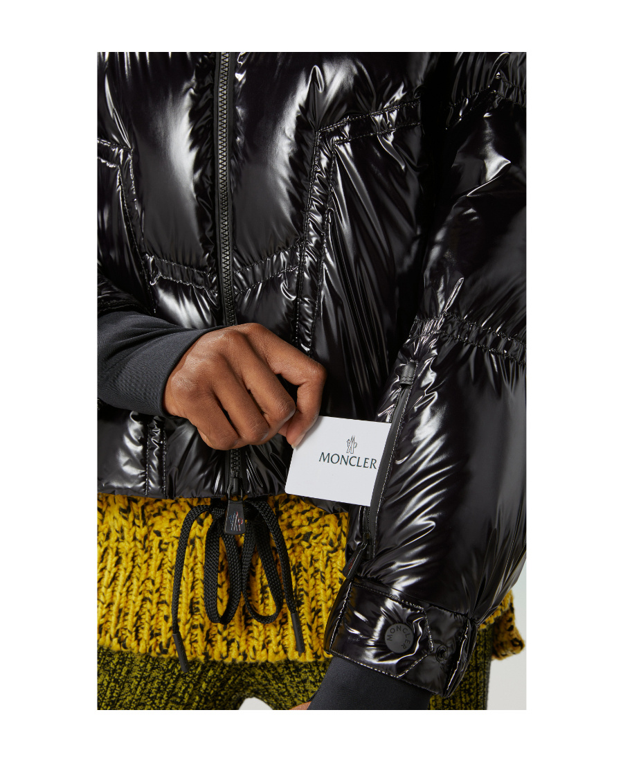 Moncler Logo-patch Quilted Puffer Jacket In Black