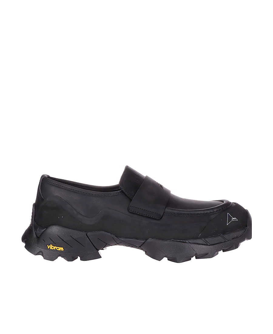 Roa Round-headed Love Shoes In Black