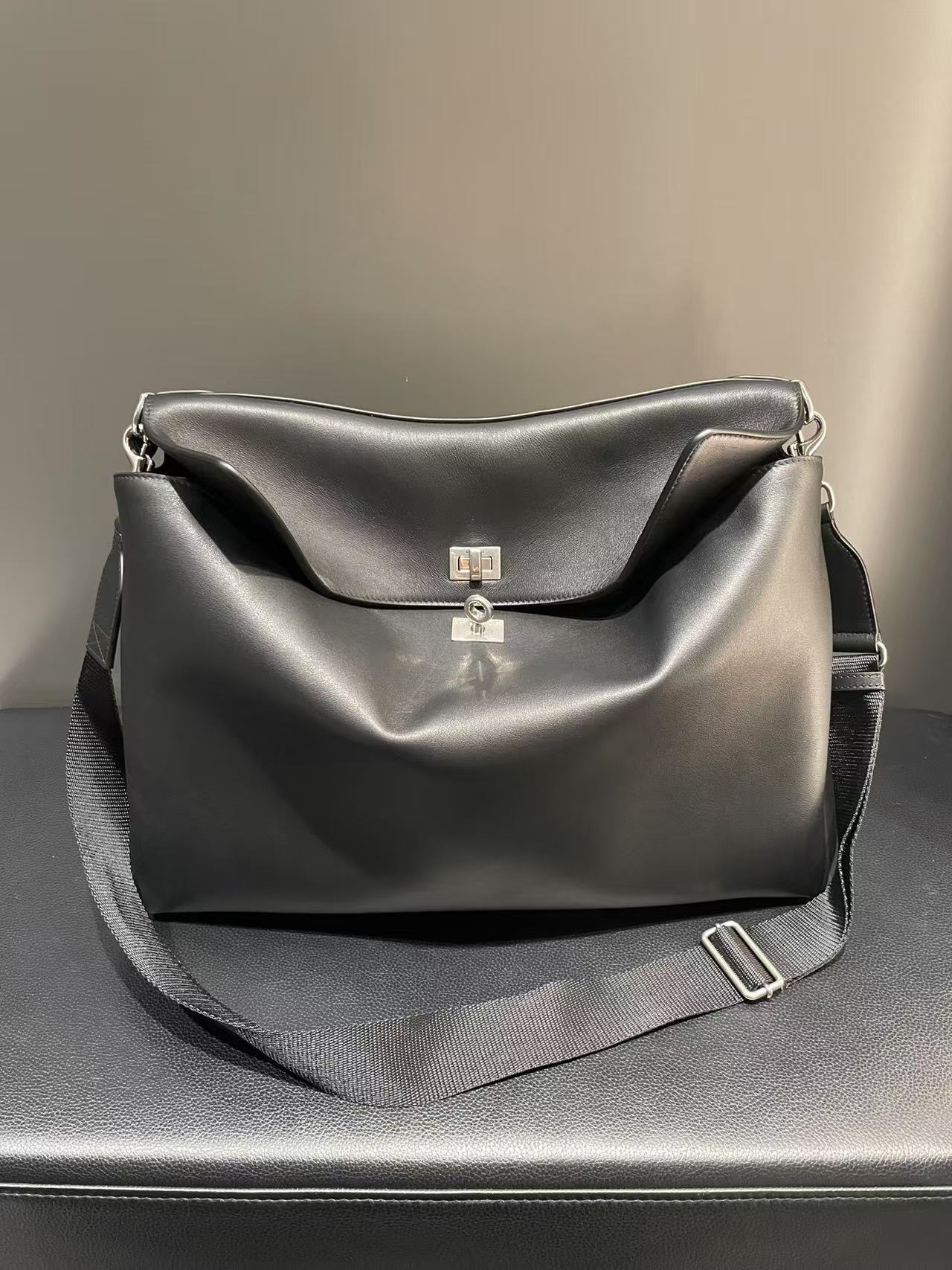 Balenciaga Rodeo Messenger Bag In Black