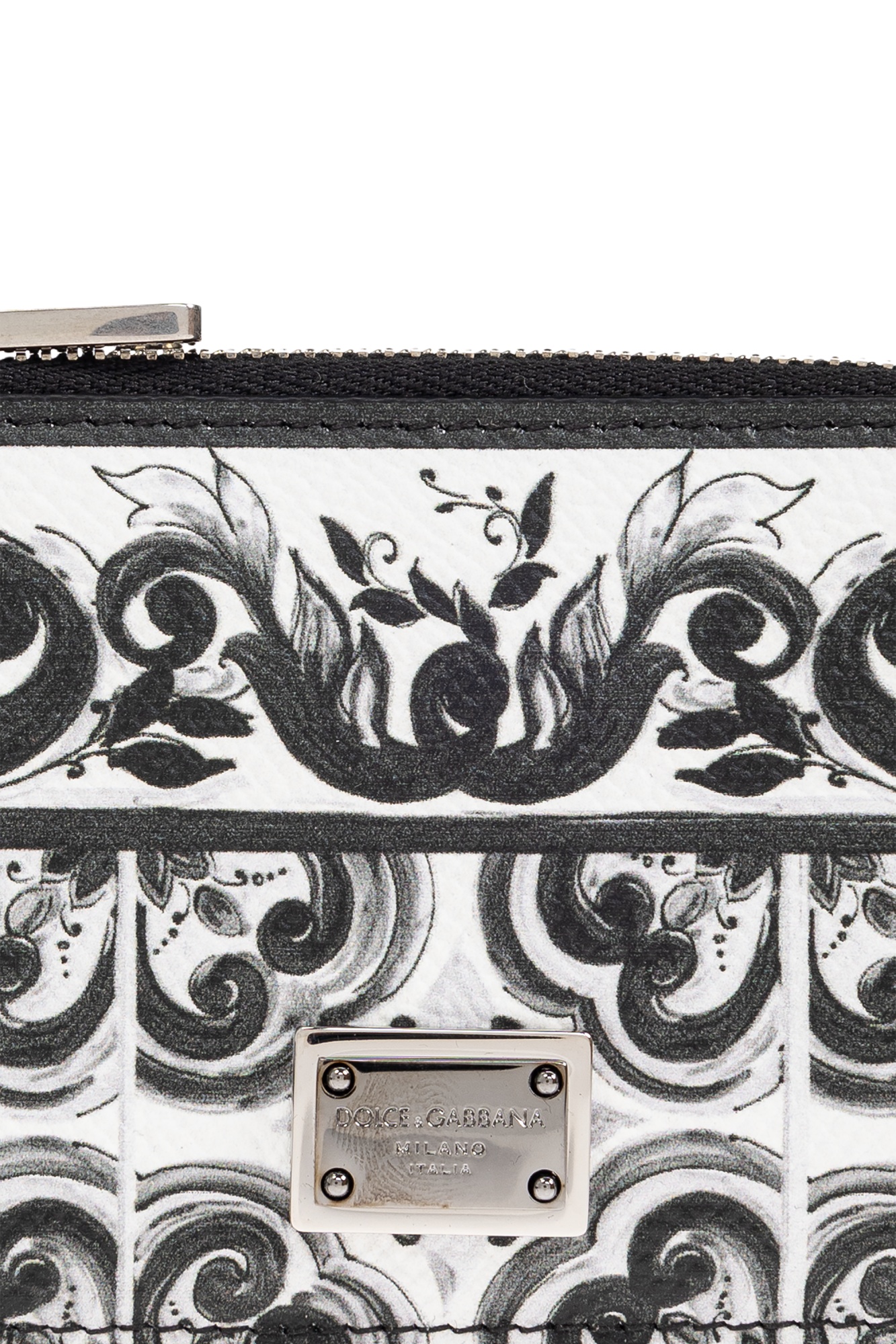 Dolce & Gabbana Dolce  Gabbana Logo Plaque Zipped Wallet In Neutral