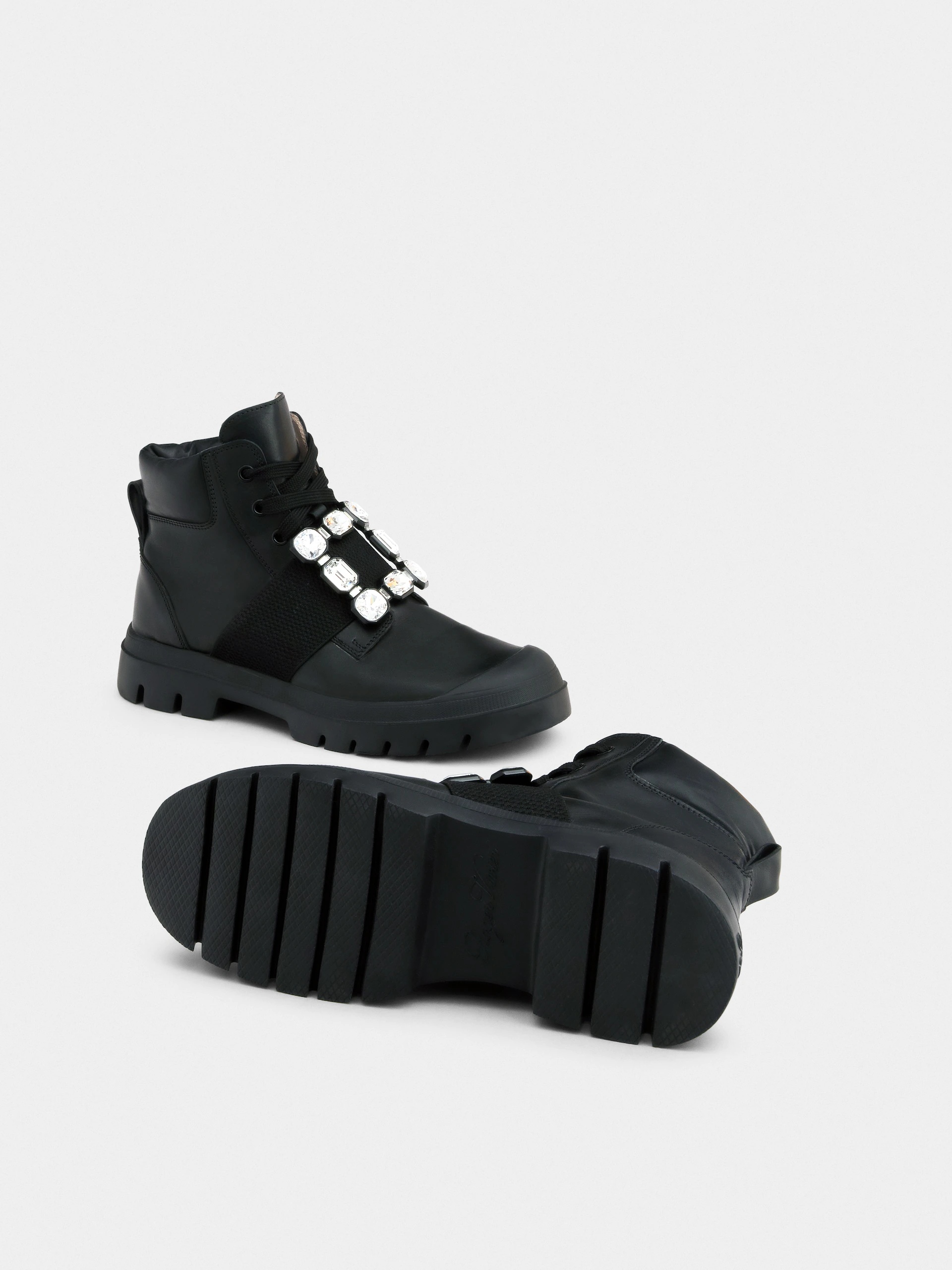 Roger Vivier Tie Buckle Boots In Black