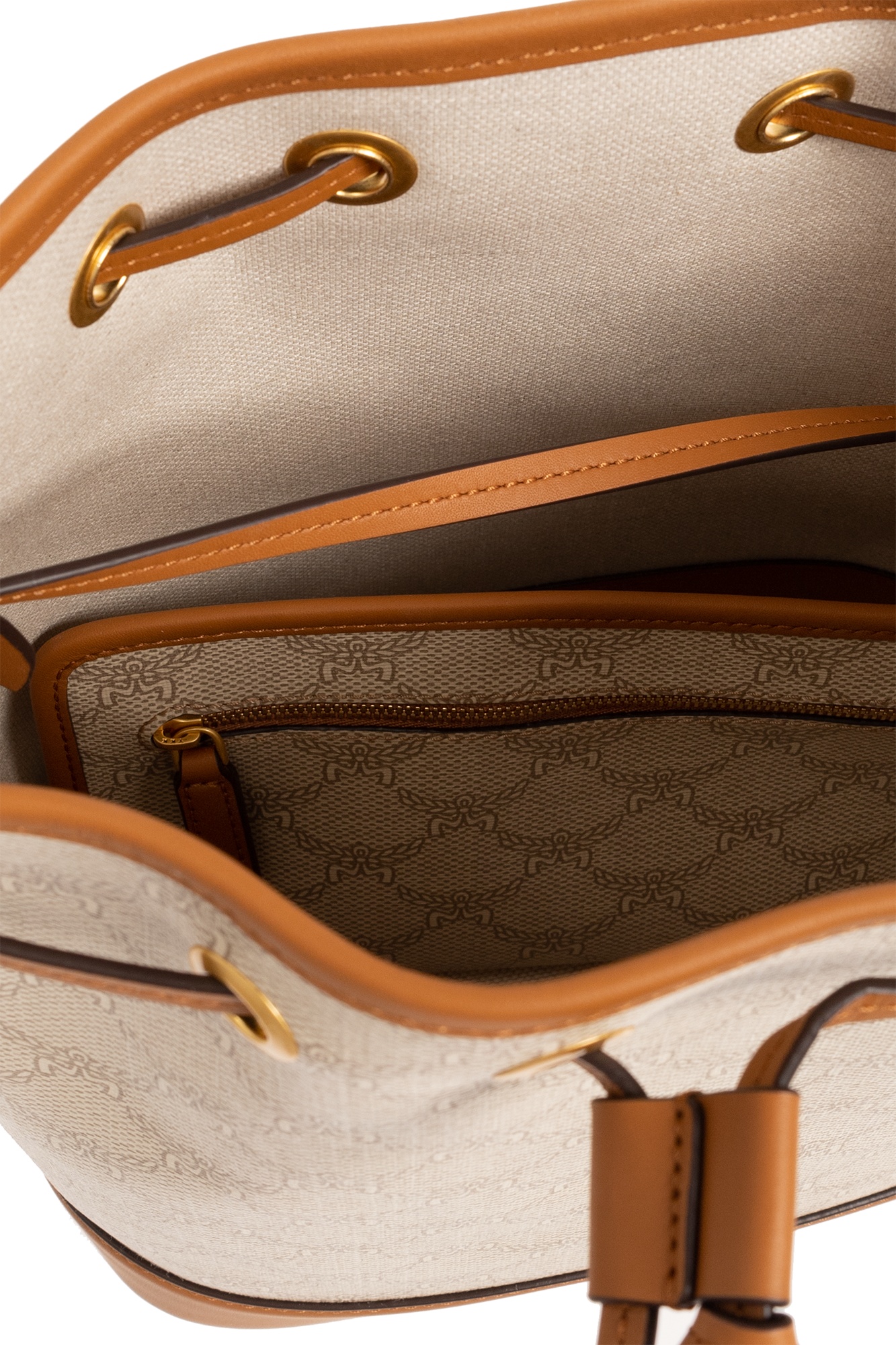 Mcm Logo Shoulder Bag In Nude
