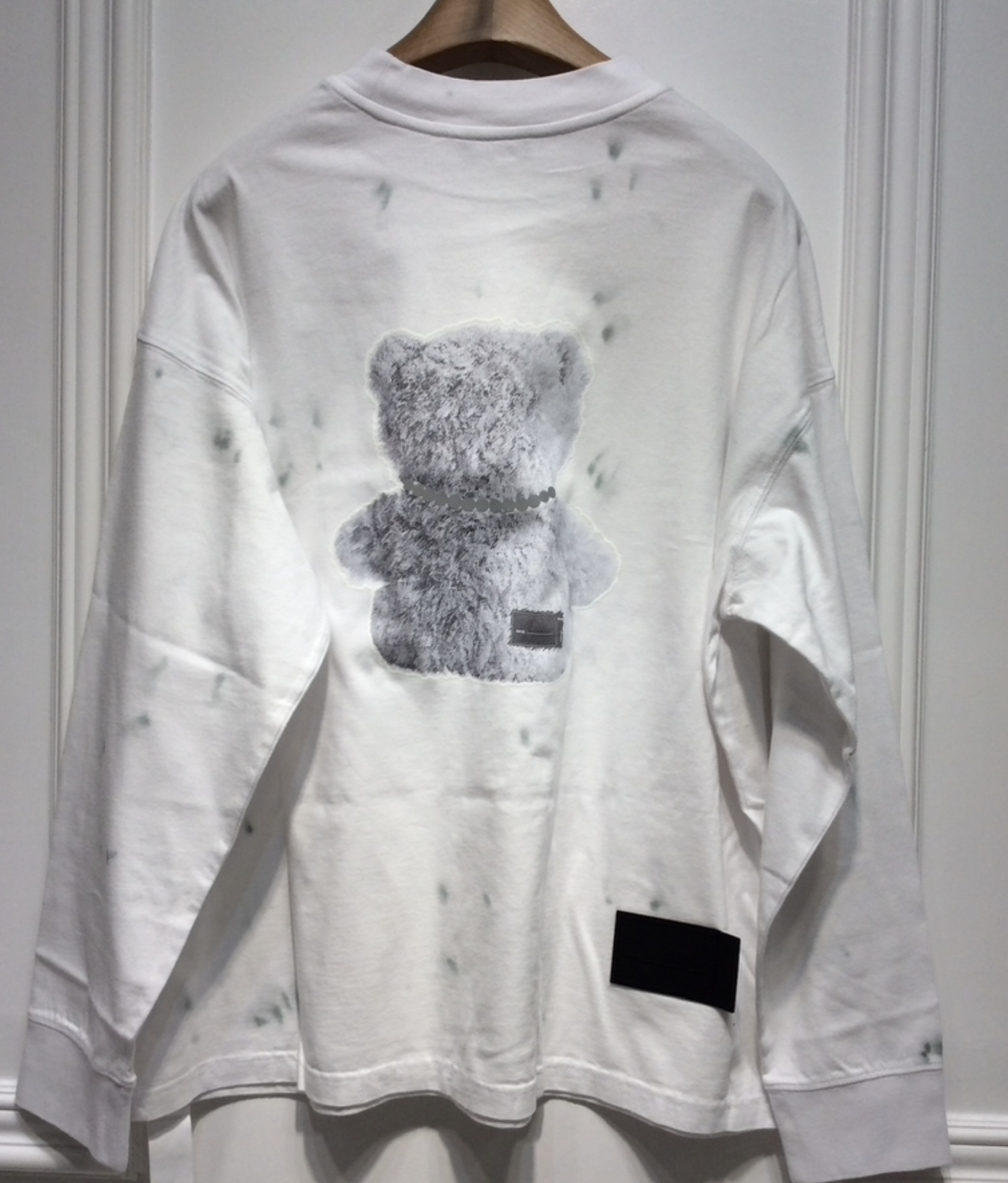 We11 Done Teddy Bear Cotton Sweatshirt In White