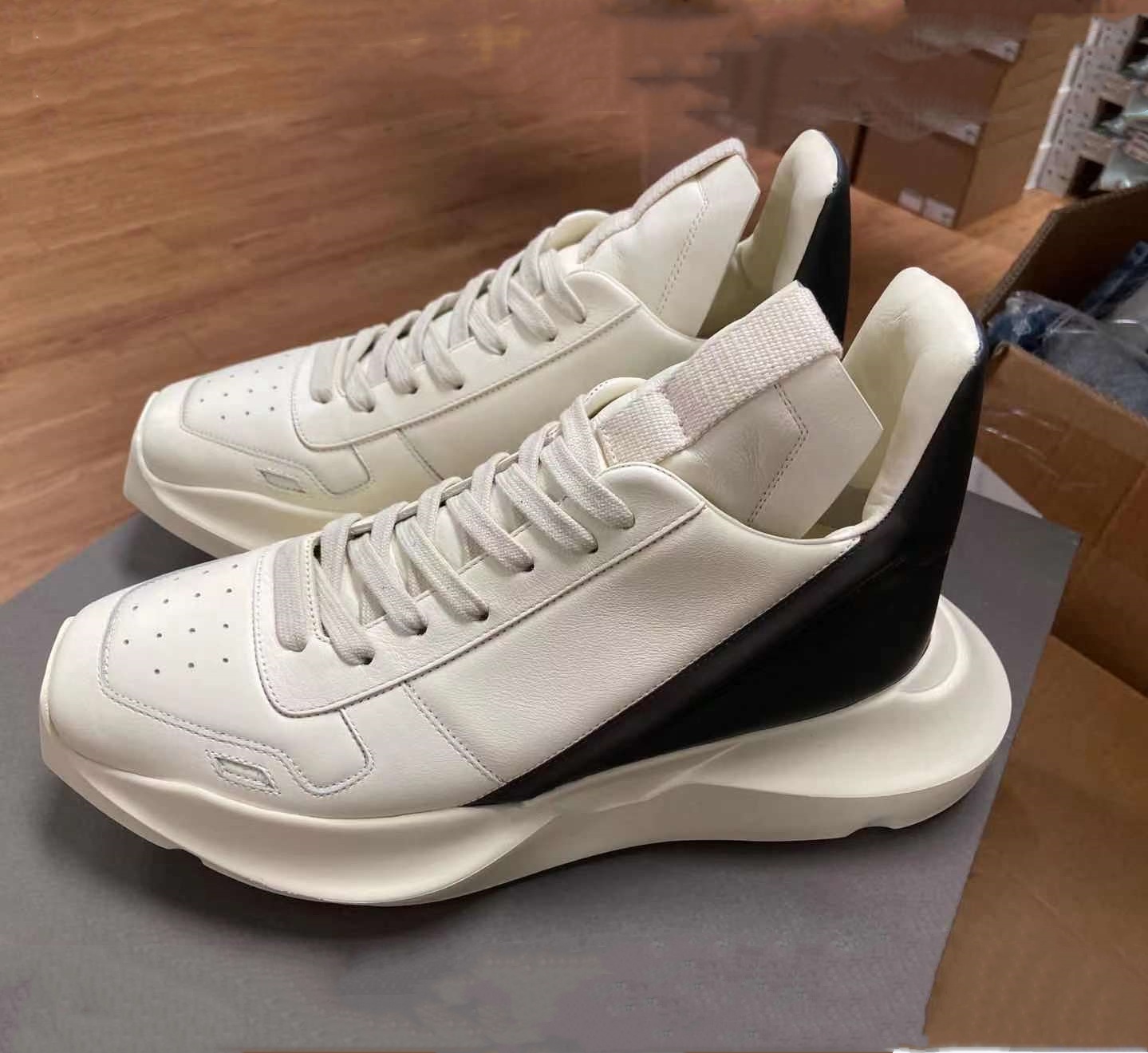 Rick Owens Color-matching Casual Sneakers In White