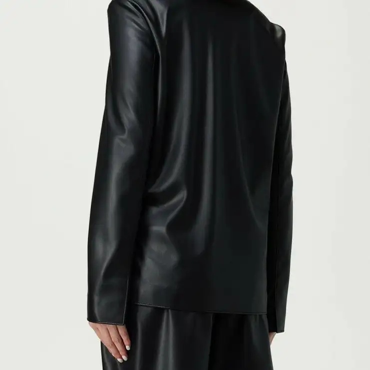 Max Mara Long-sleeved Button-up Jacket In Black
