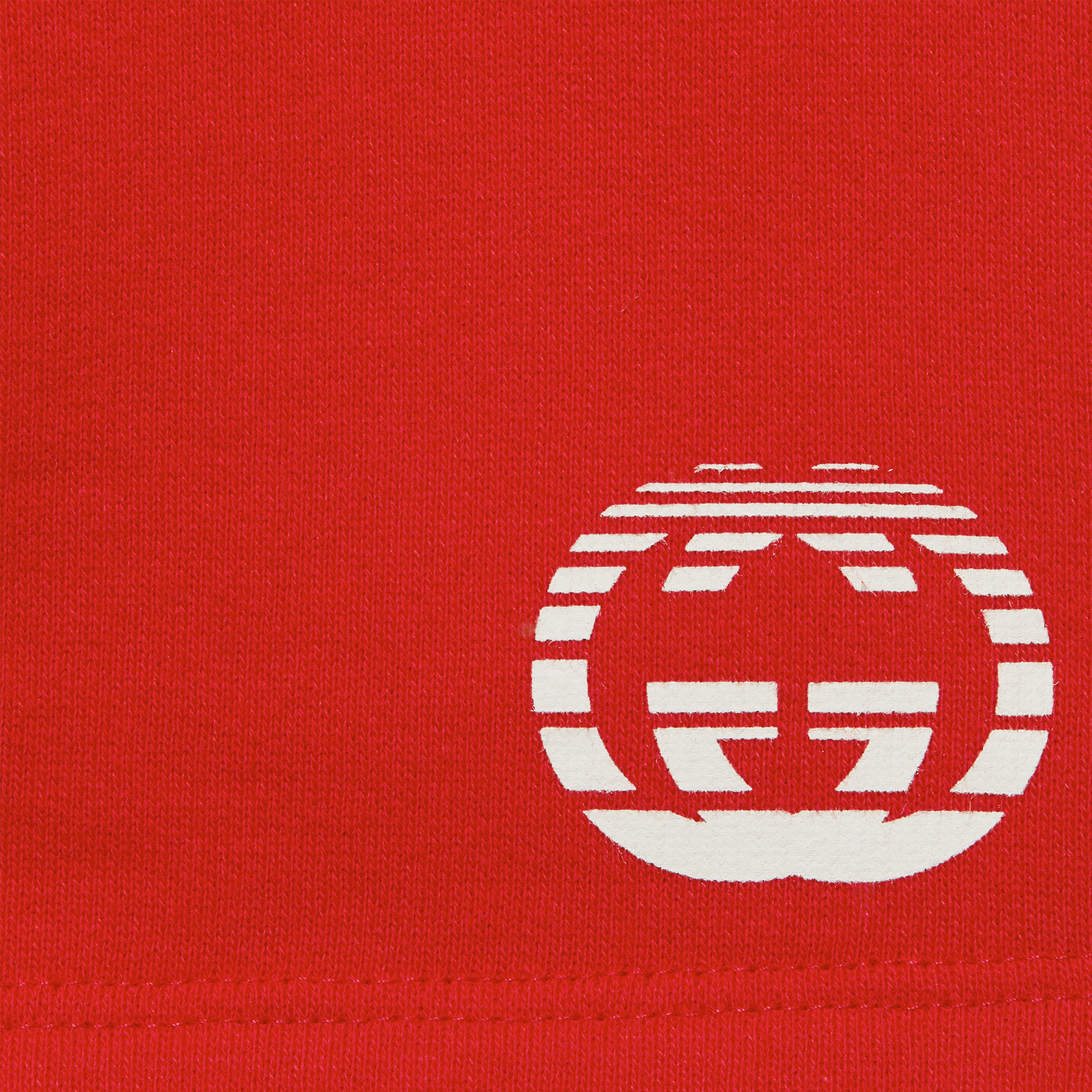 Gucci Interlocking G Disk-print Shorts In Red