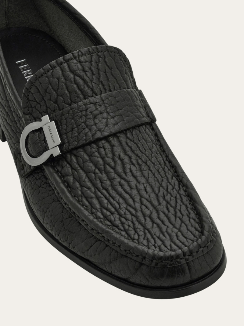Ferragamo Leather Caspian Loafers In Black