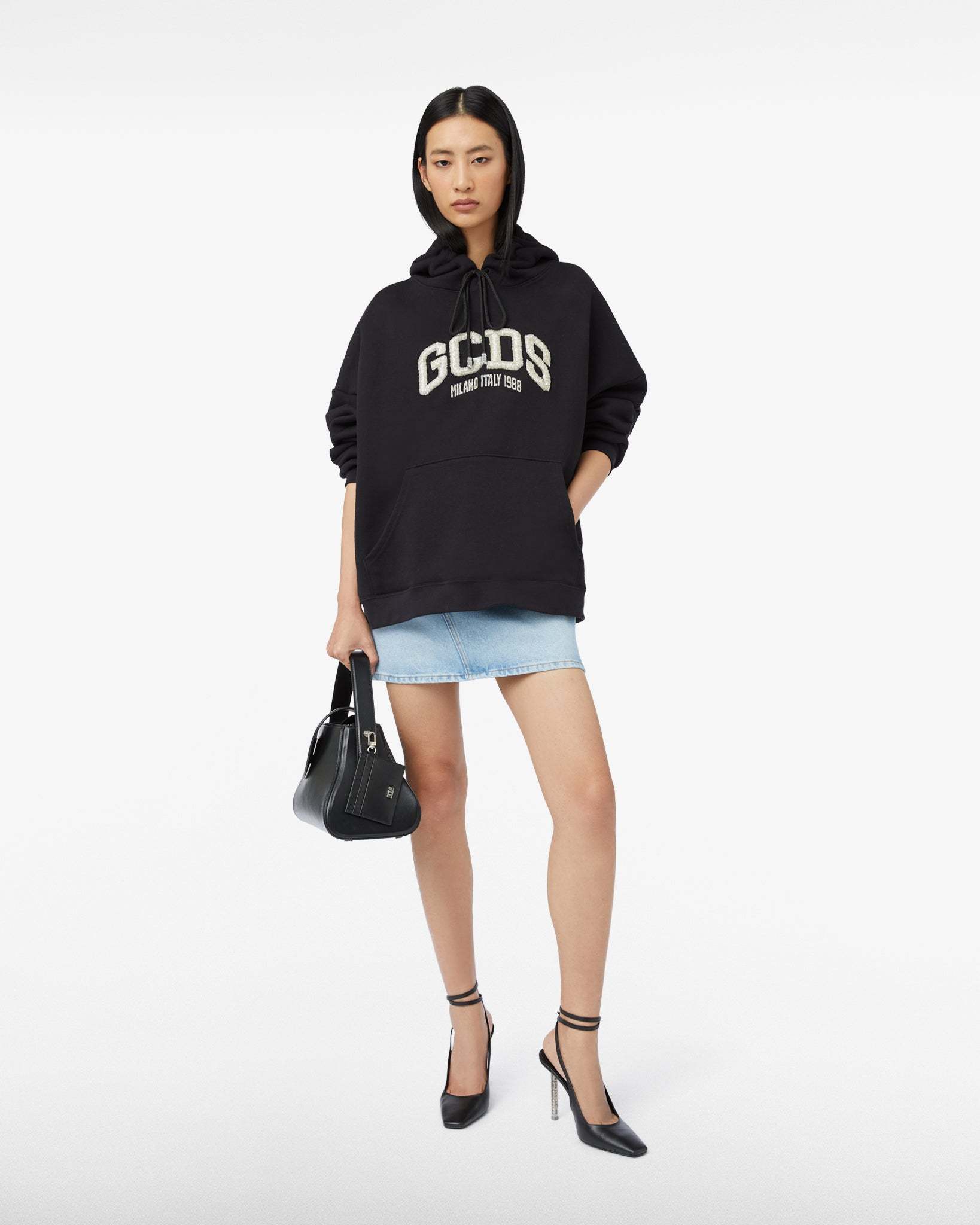 Gcds Cotton Hooded Sweatshirt Kangaroo Pocket In Black