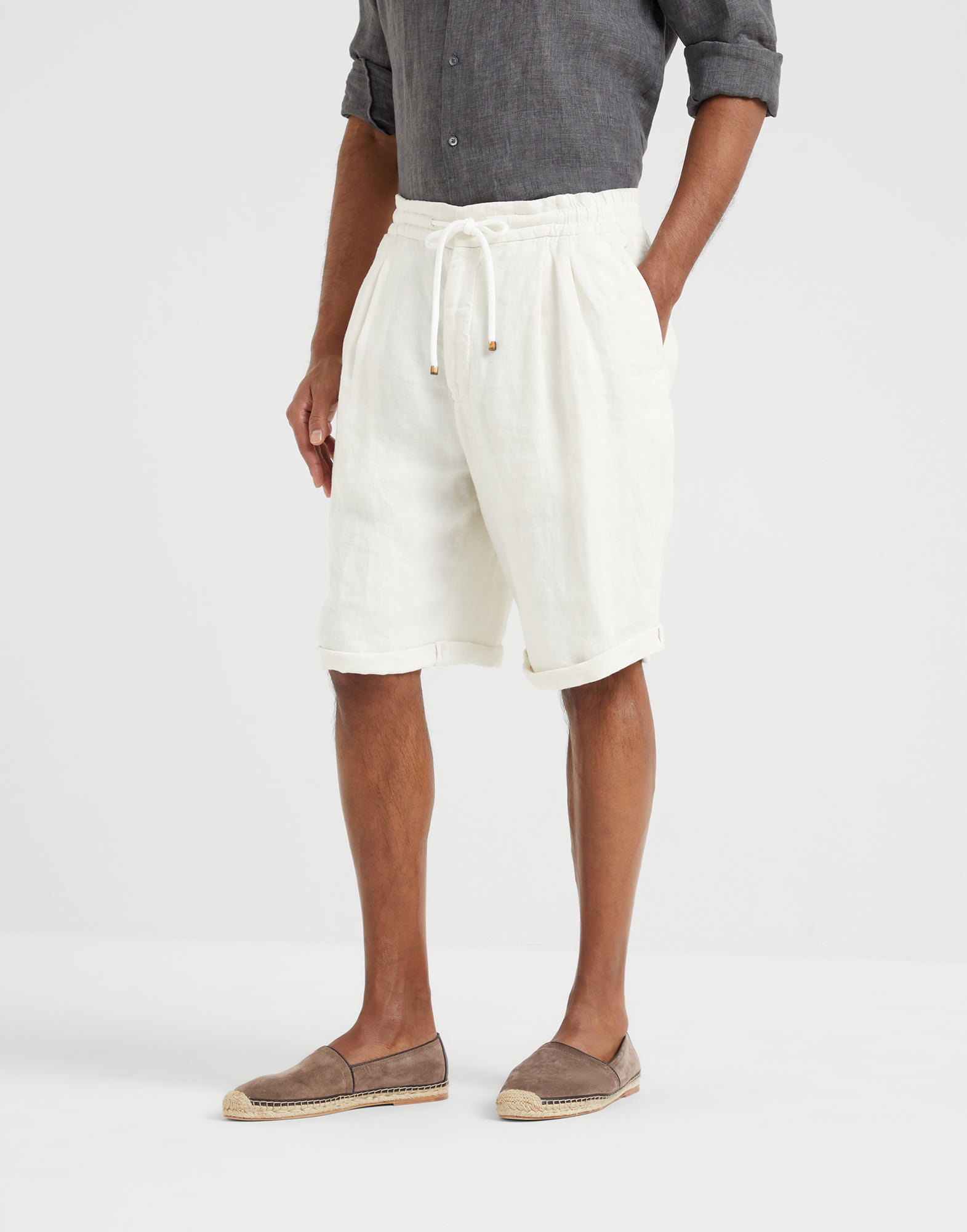 Brunello Cucinelli Linen Shorts In White
