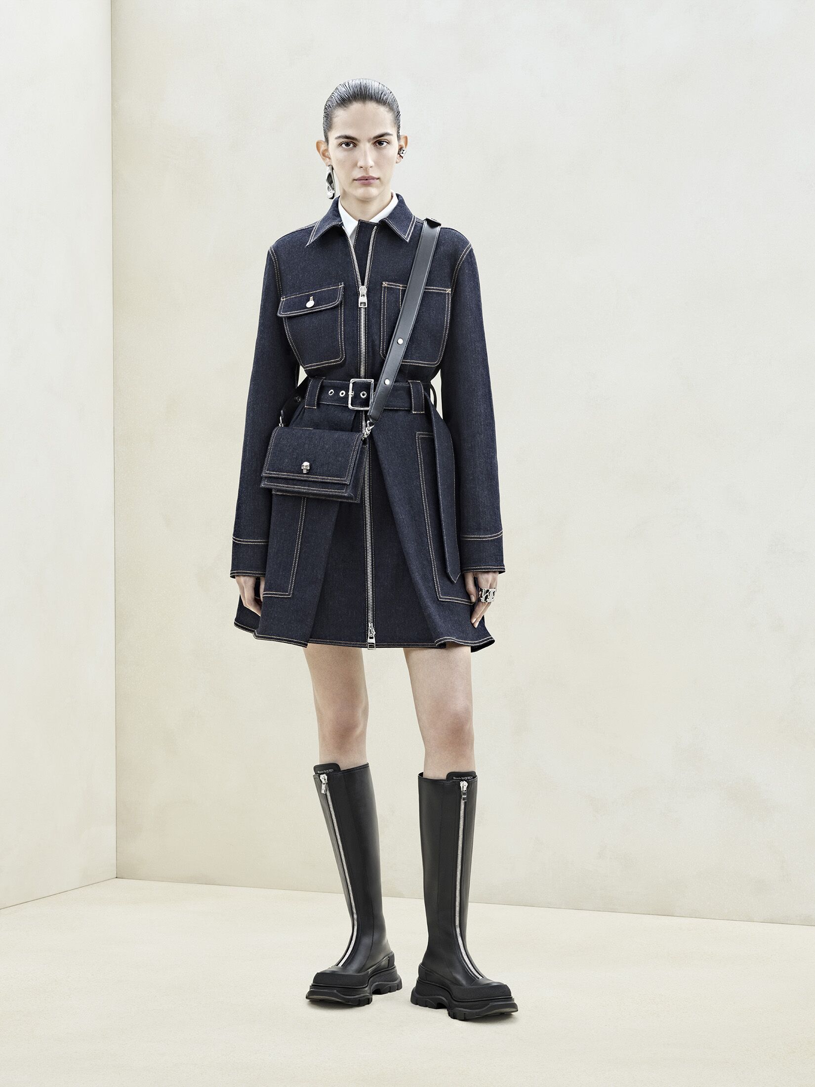 Alexander Mcqueen Boots In Black