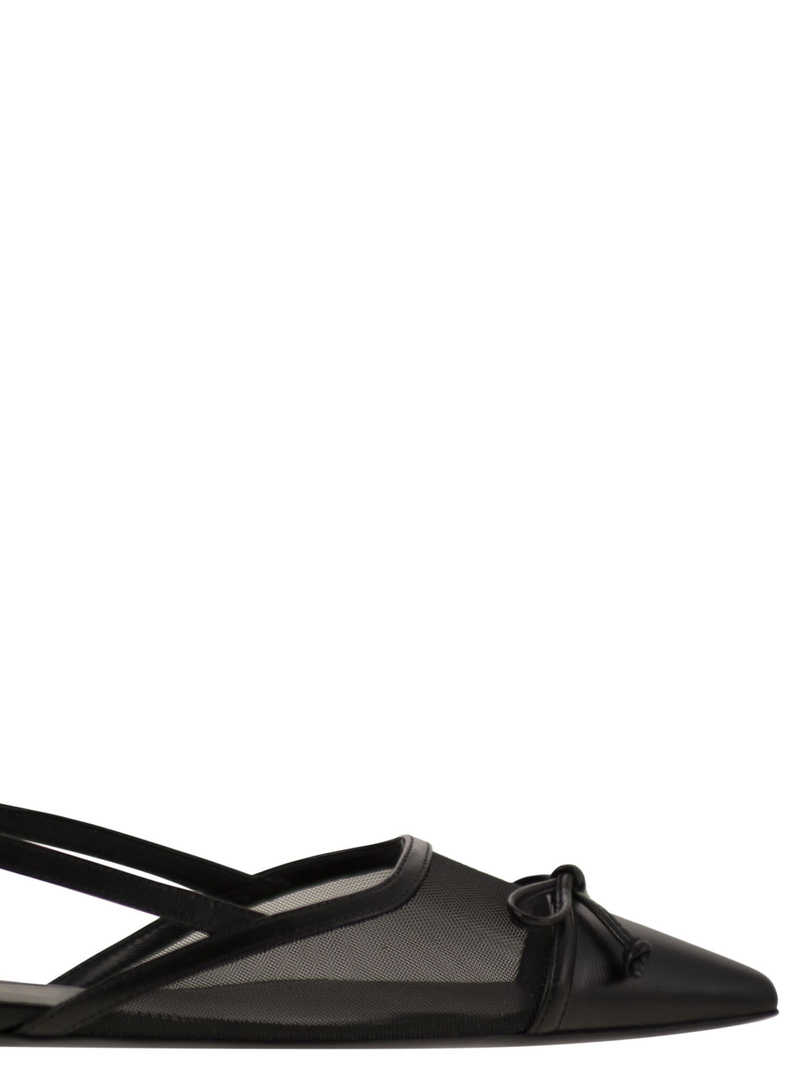 Stuart Weitzman Clear Quilted Pointed Flat Sandals In Black