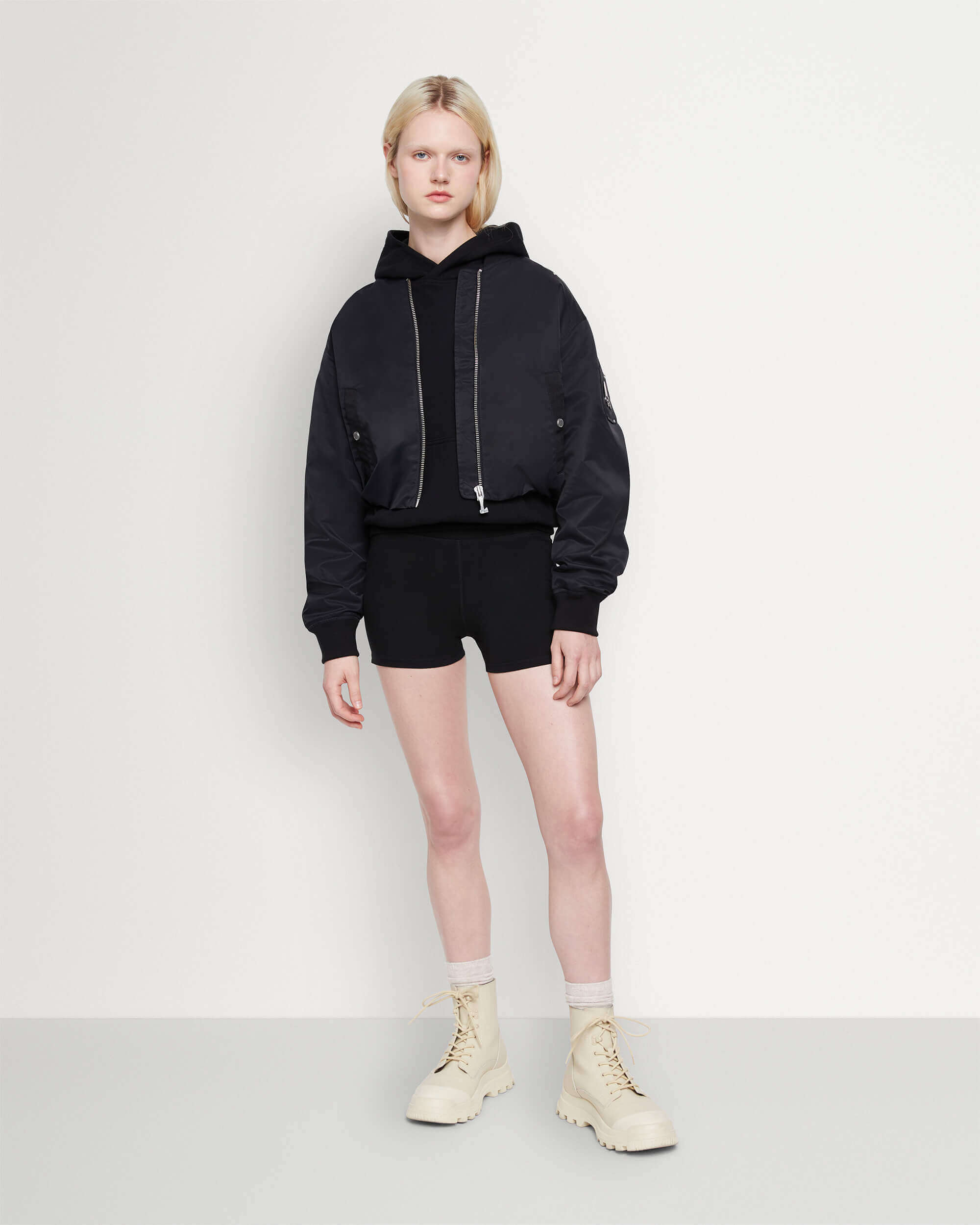 Moose Knuckles Rougemont Puffer Jacket In Black