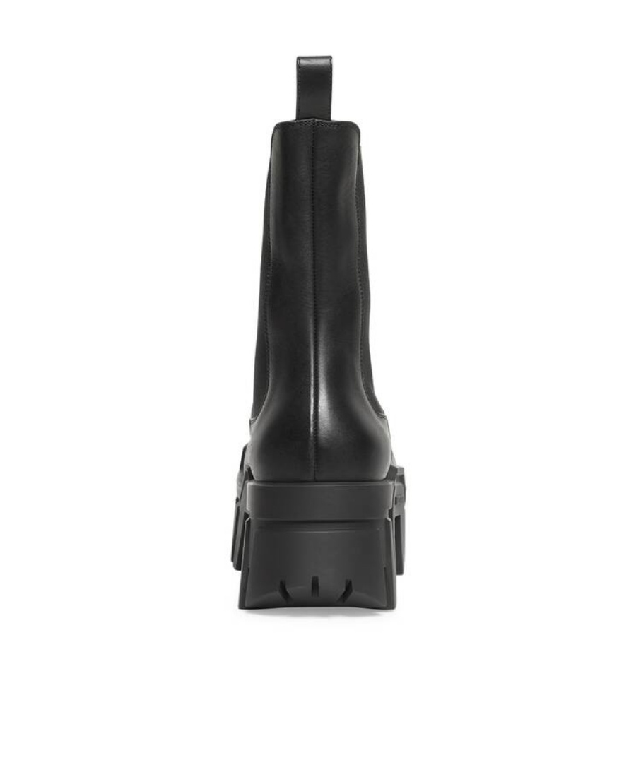 Balenciaga Bulldozer 40 Leather Chelsea Boots In Black