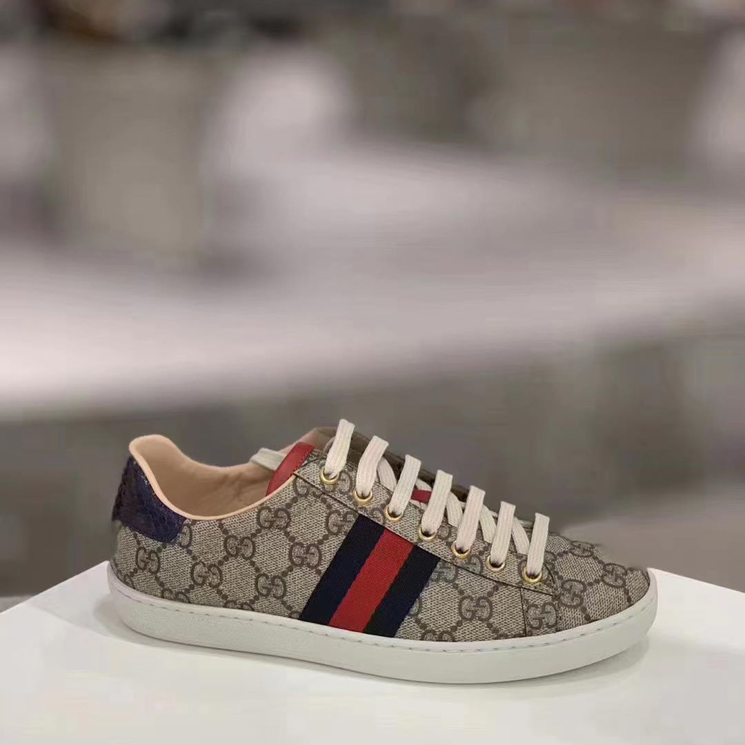 GUCCI ACE GG SUPREME SNEAKERS