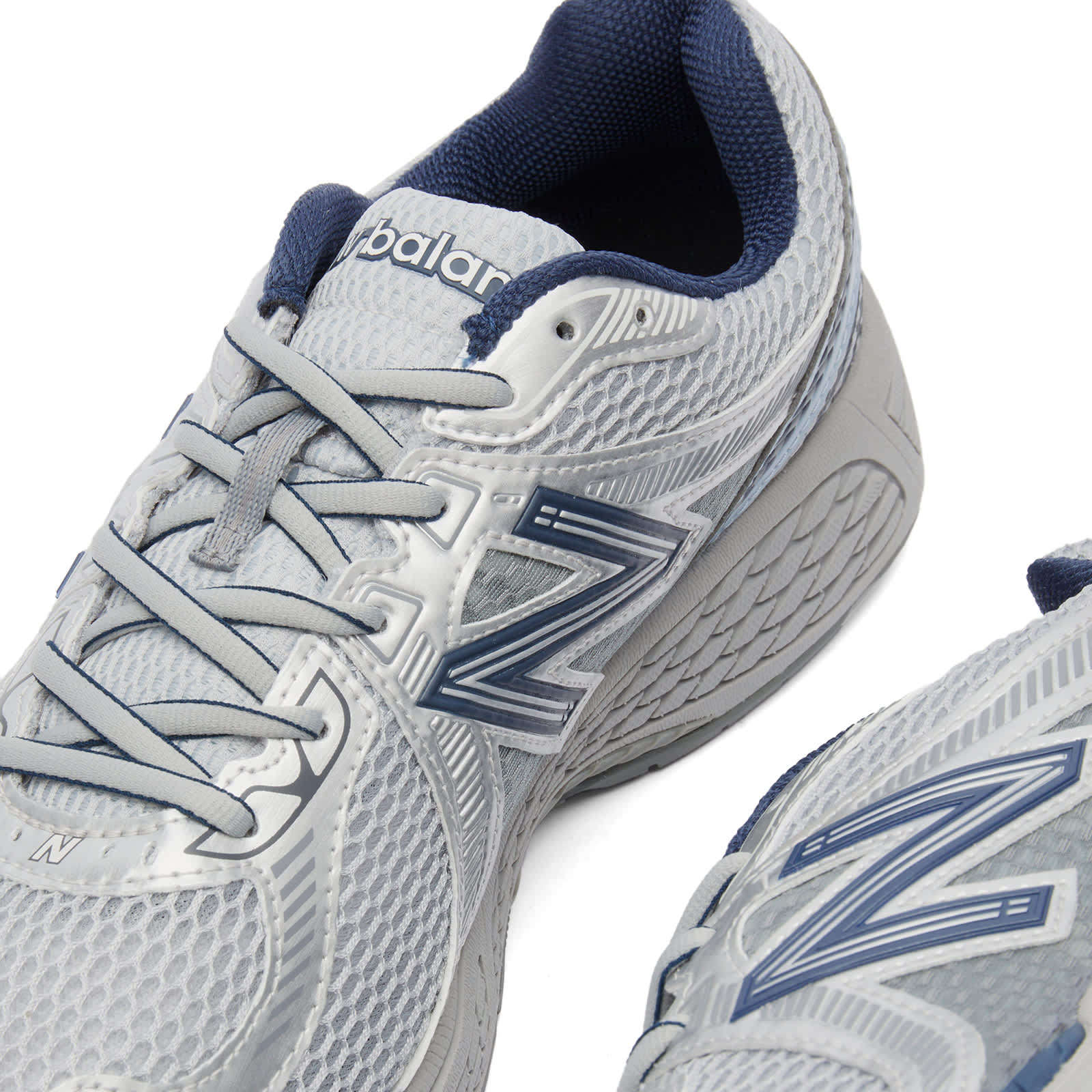 New Balance 860v2 Rubber And Mesh Sneakers In Gray