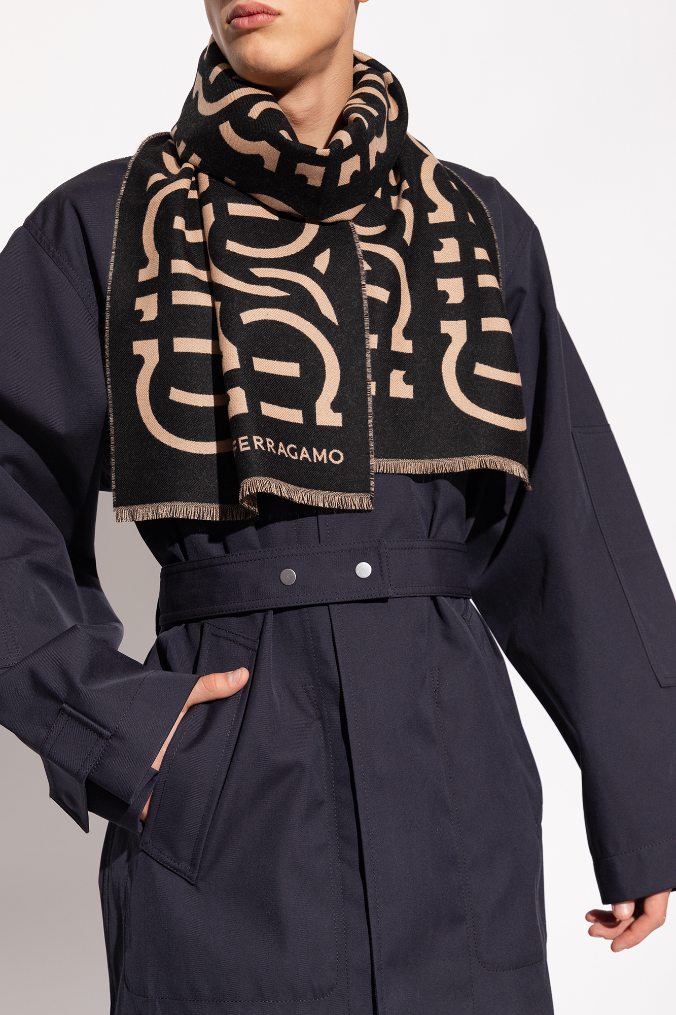 Ferragamo Logo Scarf In Black