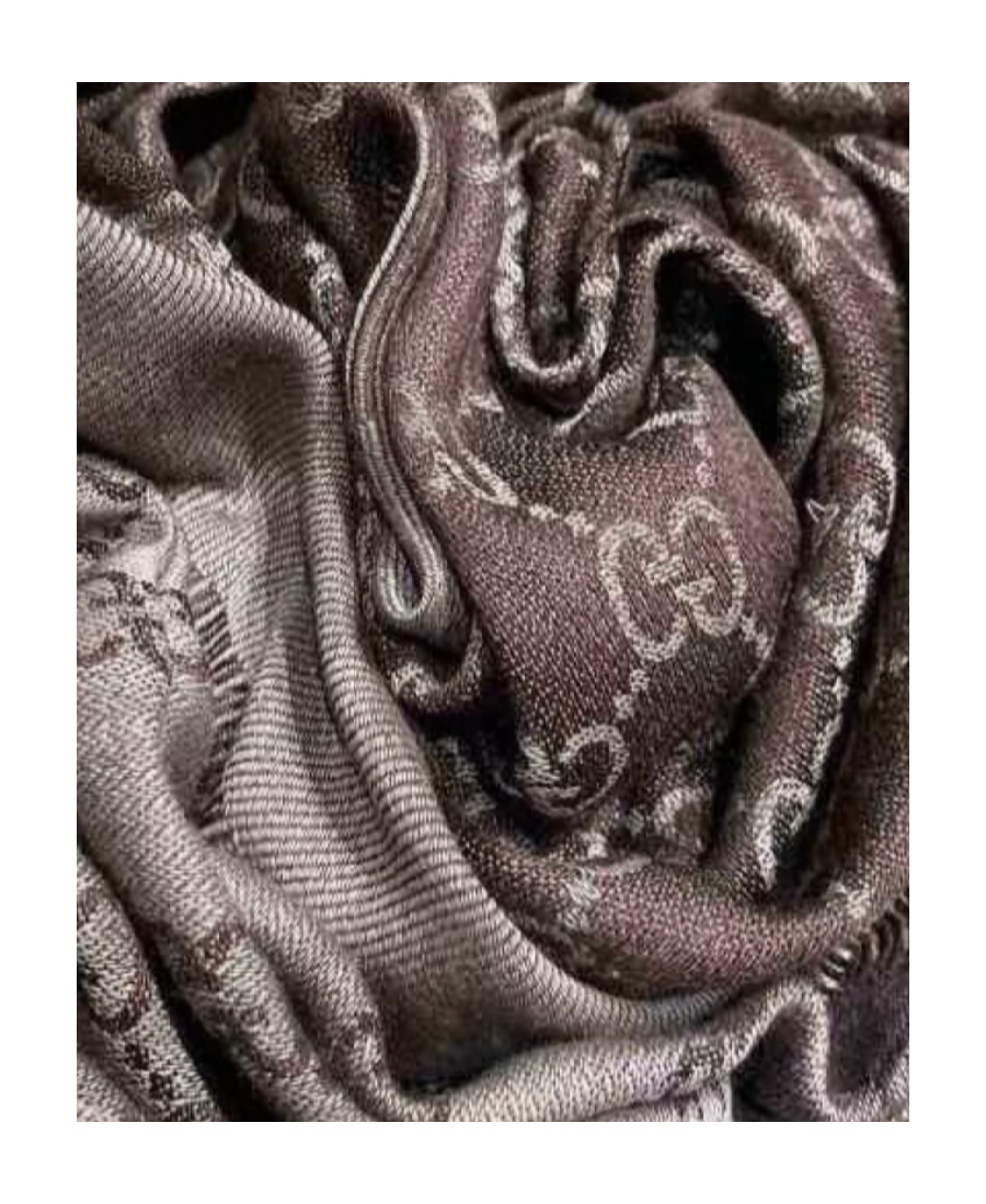 Gucci Logo Scarf In Black