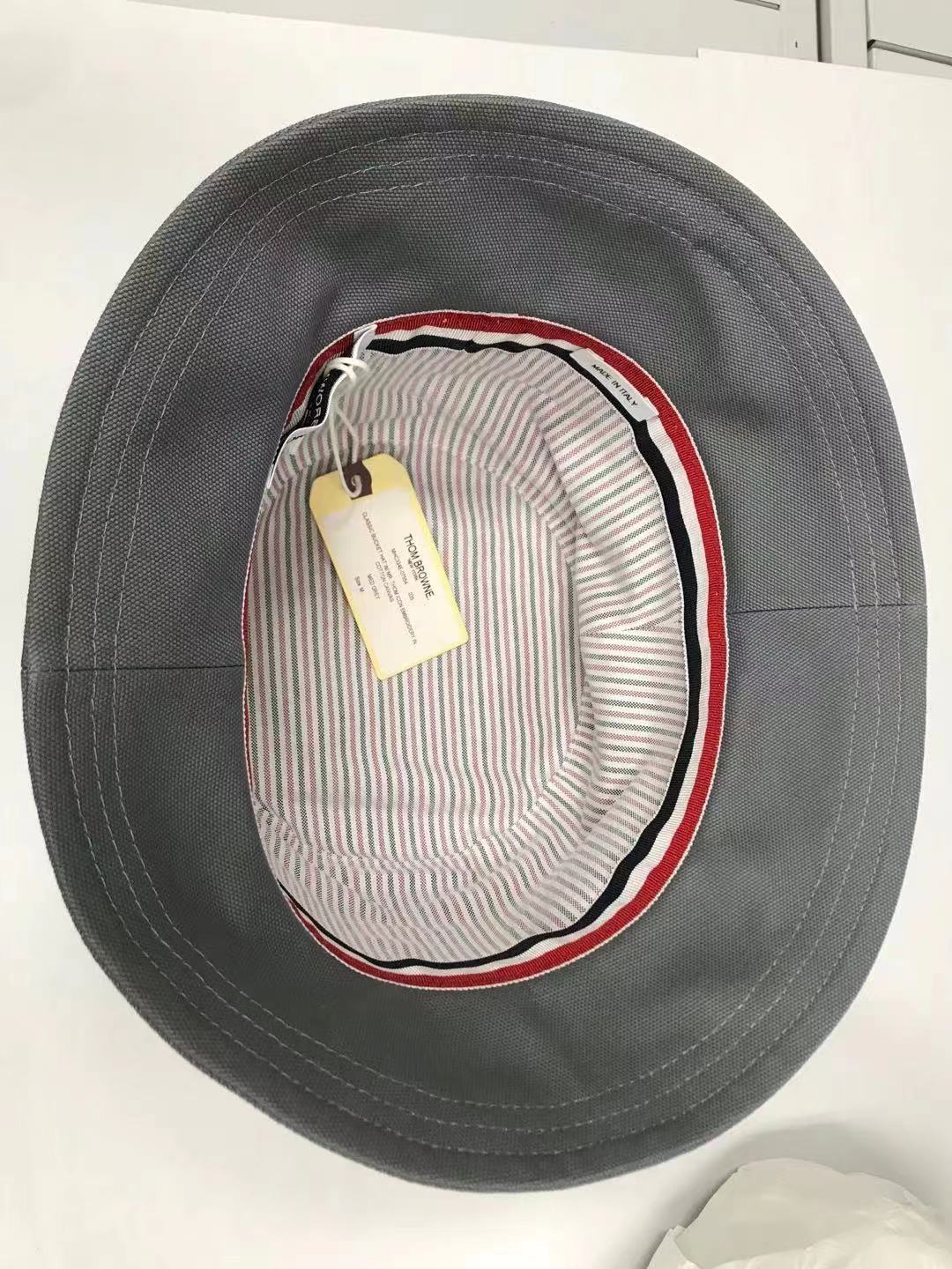 THOM BROWNE MR. THOM BUCKET HAT