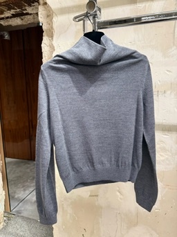 Balenciaga Long-sleeved Sweater In Gray