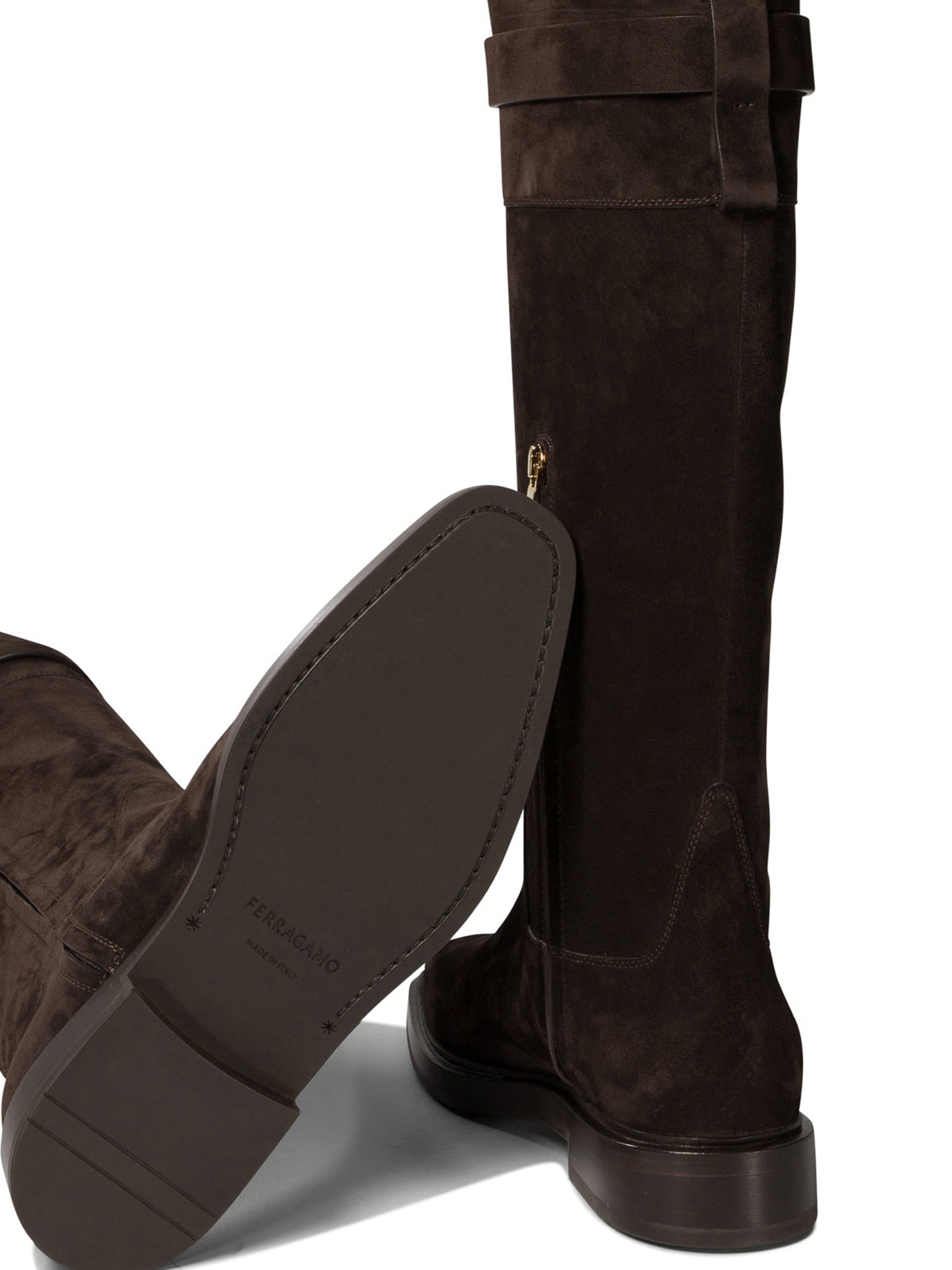 Ferragamo Elegant Roly Riding Boots With Gancini Buckle Detail In Black