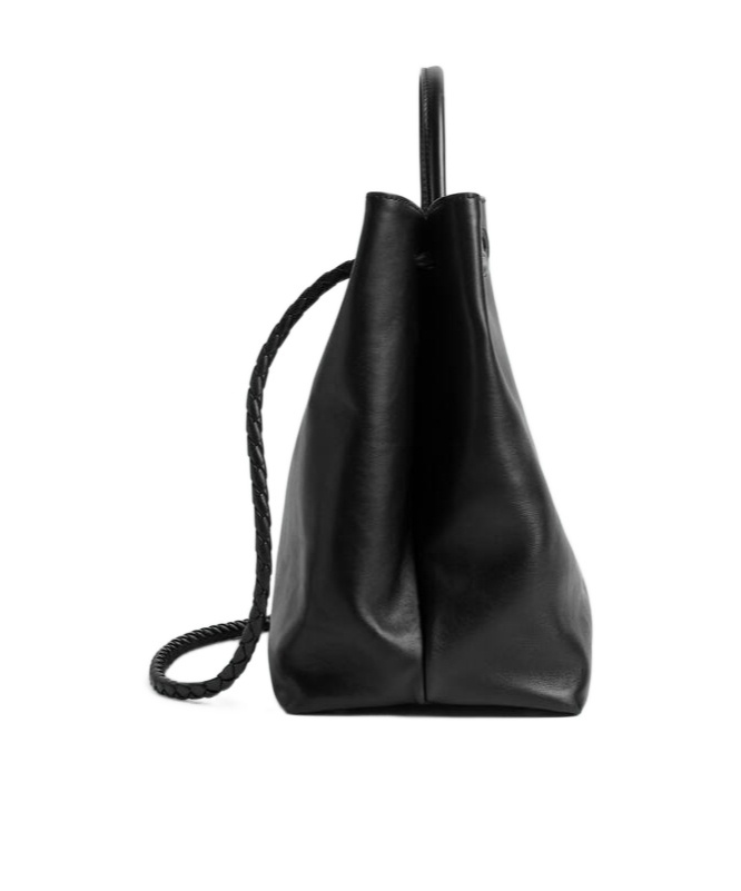 Bottega Veneta Andiamo Large Leather Tote Bag In Black