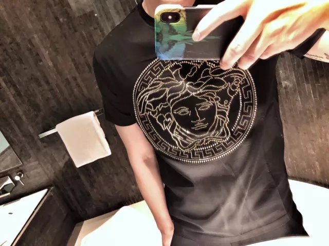 Shop Versace Medusa Print T-shirt In Black