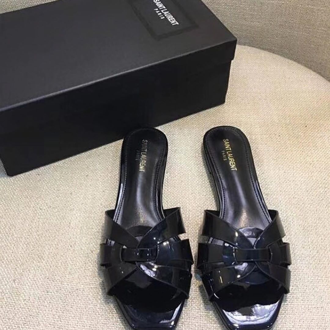 Saint Laurent Tribute 05 Leather Nu Pieds Flat Sandals In Black