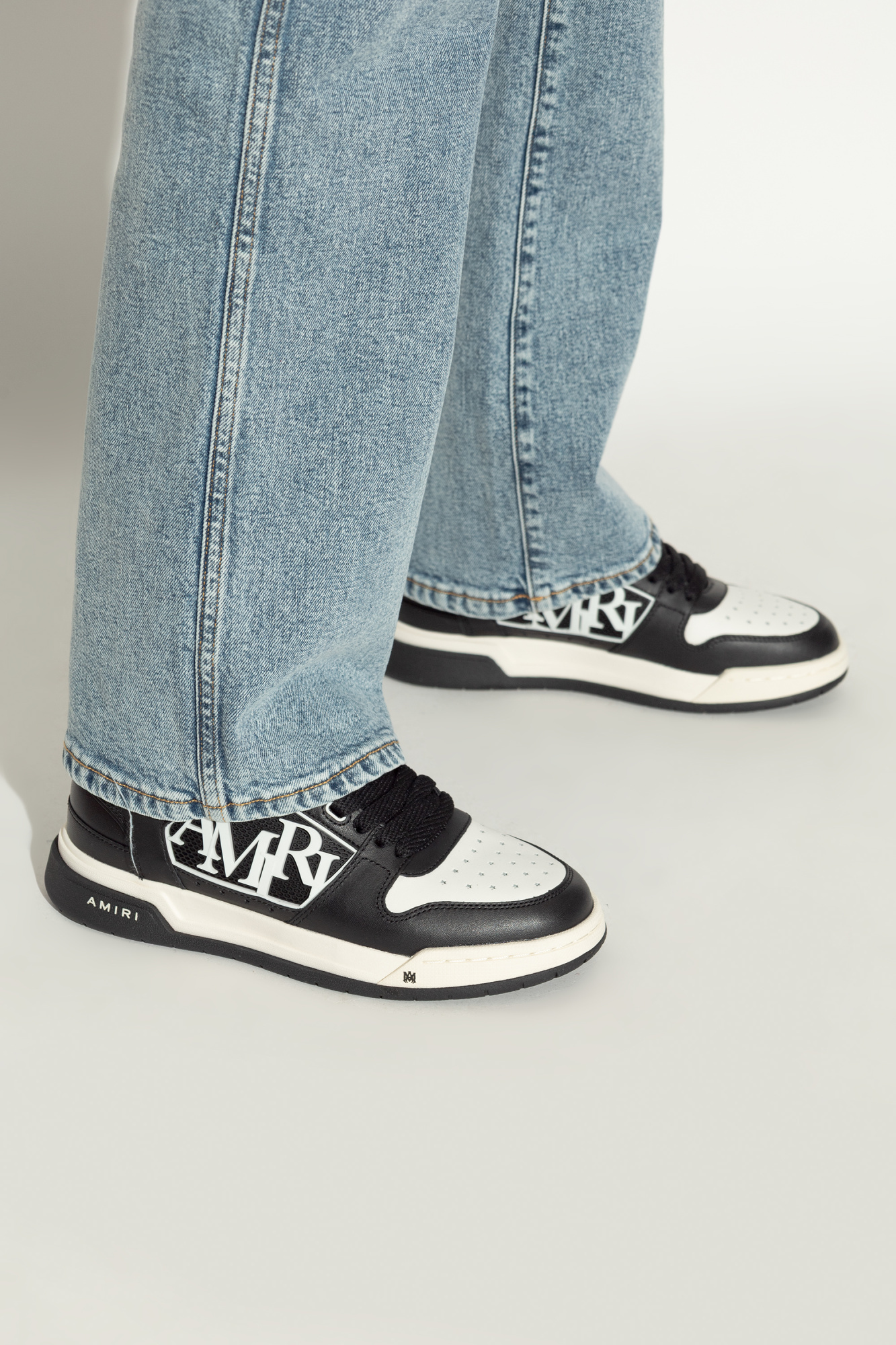Amiri Logo-embossed Low-top Sneakers